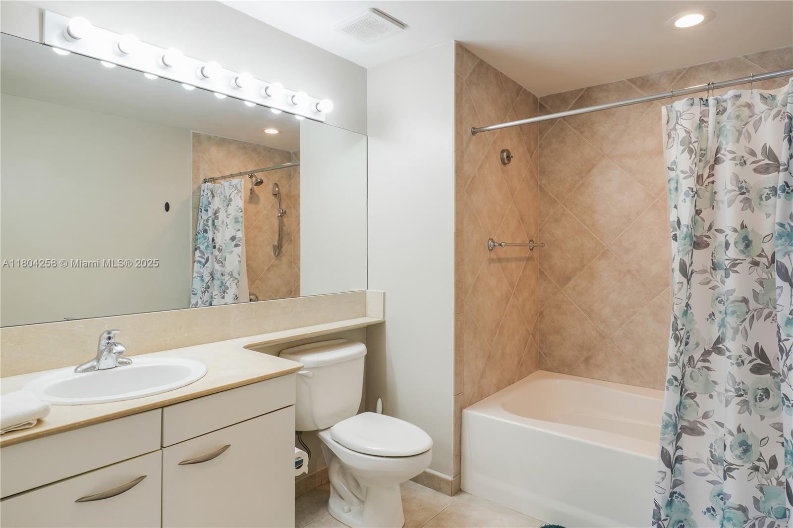 2080 OCEAN DRIVE CONDO - Residential Lease