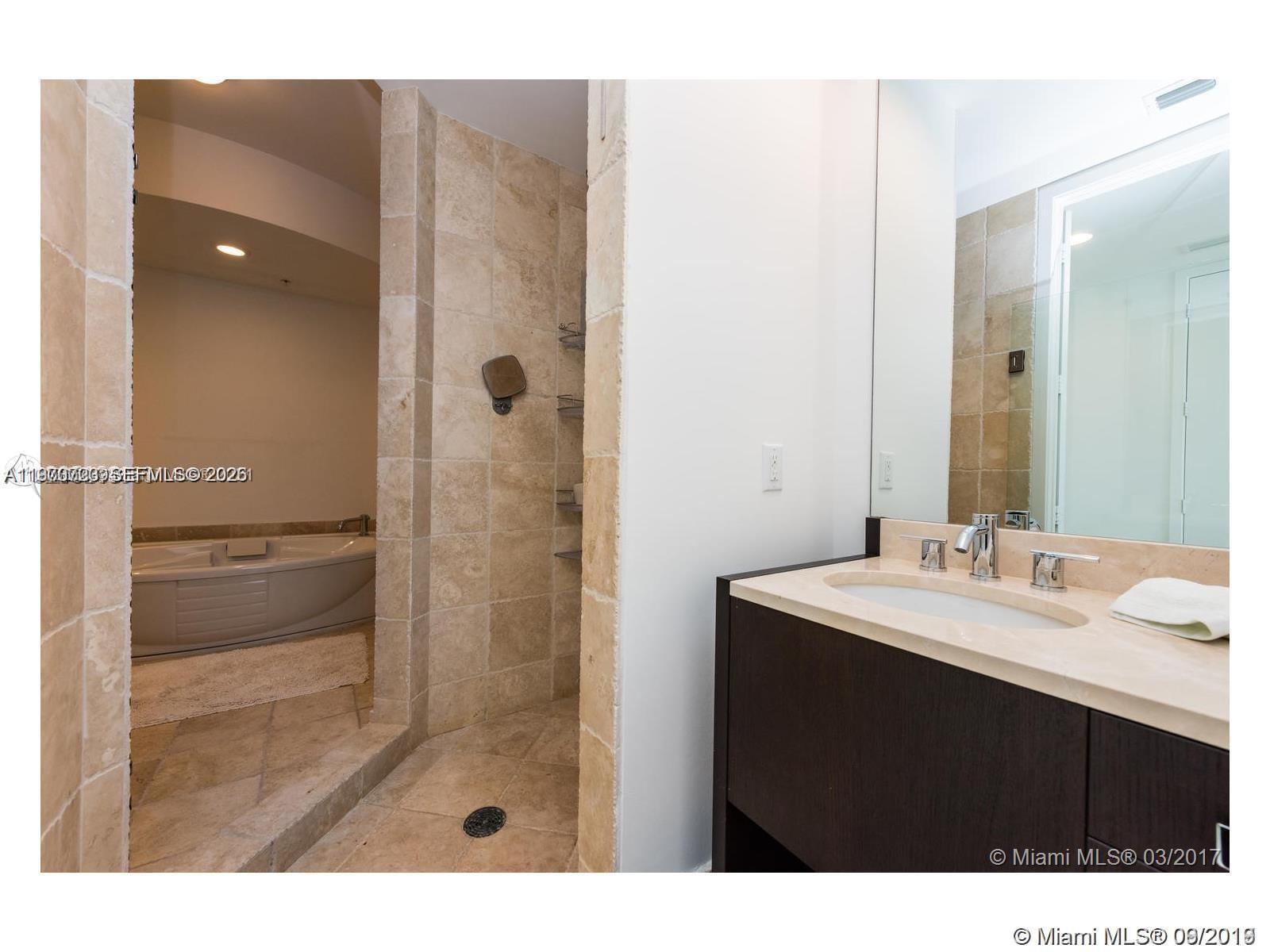 18201 Collins Ave 4808