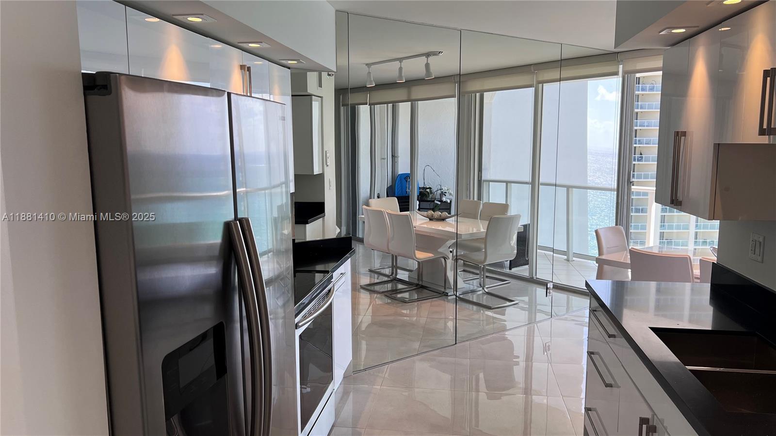 OCEANIA III CONDO - Residential