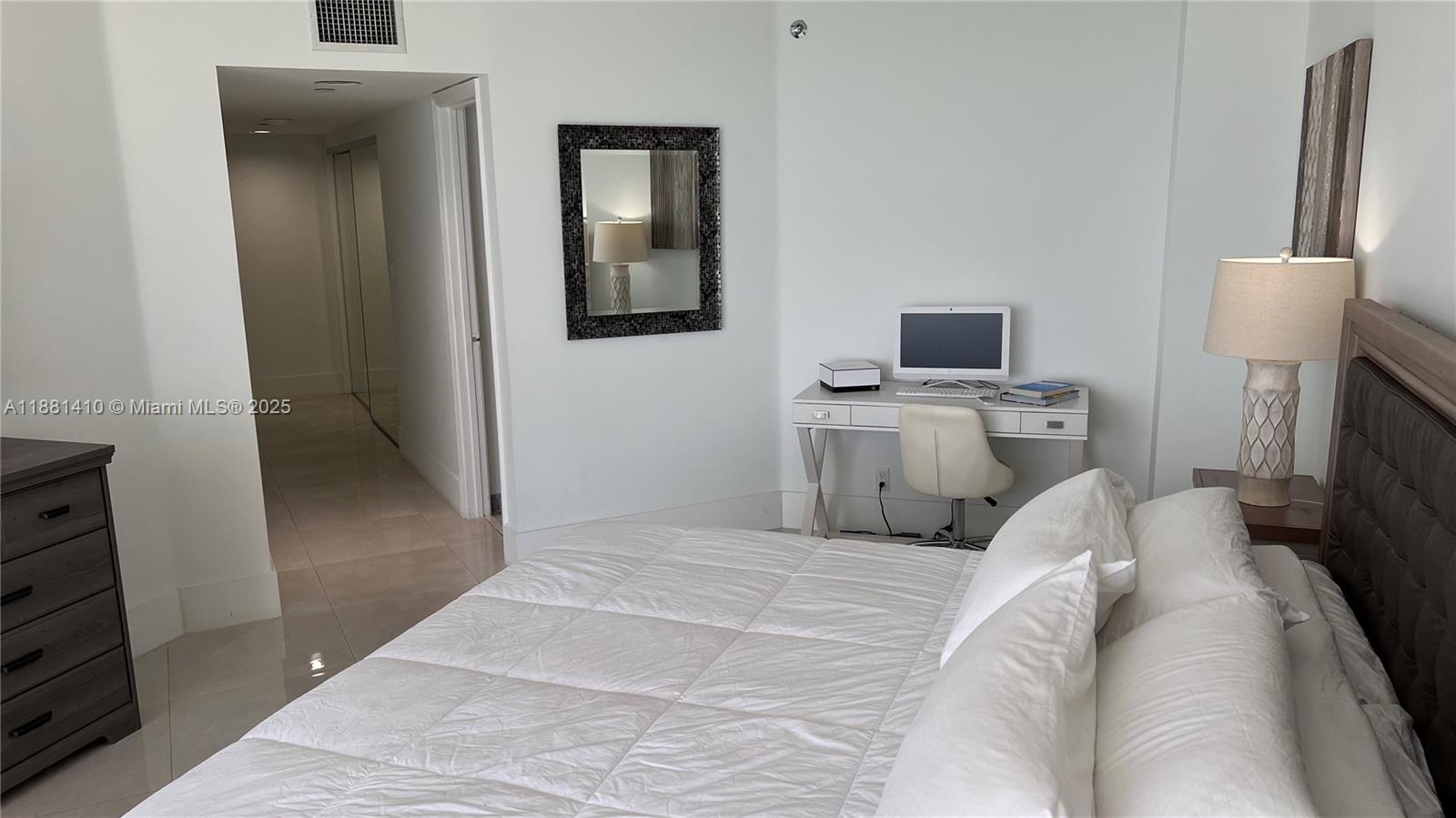 OCEANIA III CONDO - Residential