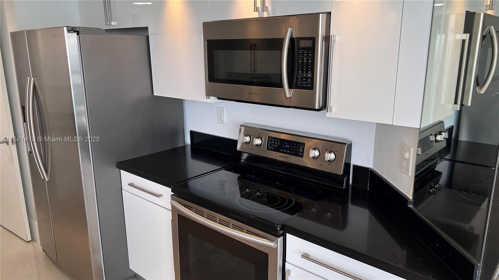 OCEANIA III CONDO - Residential