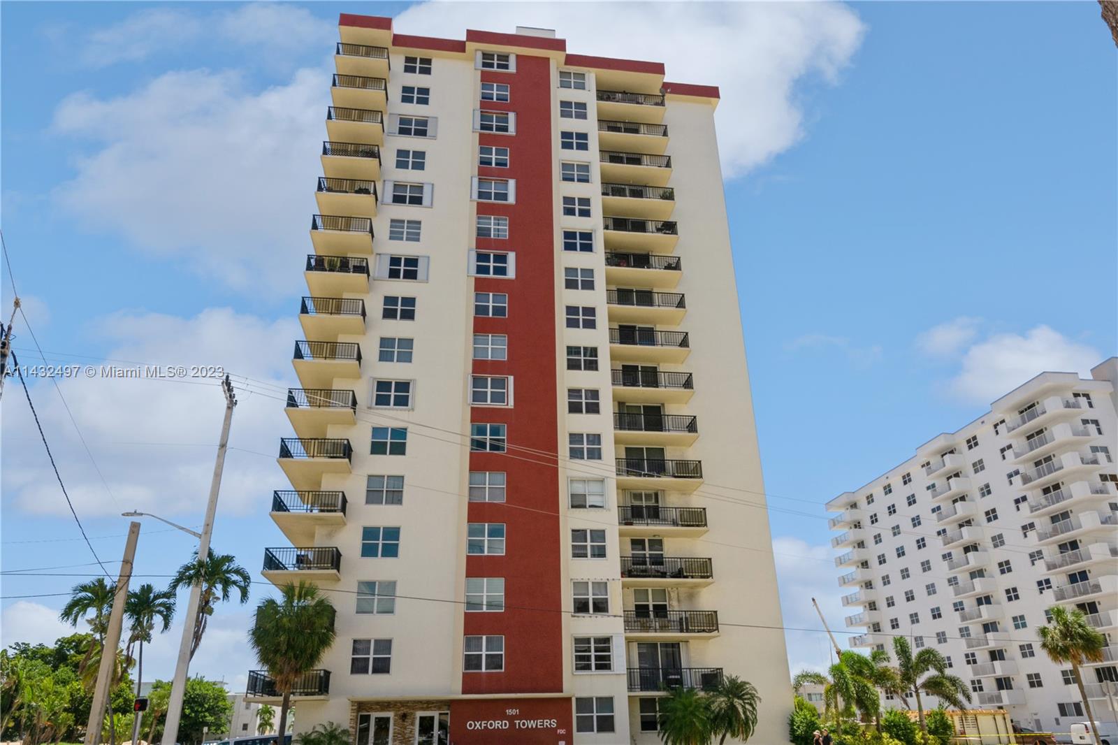 Rarely available SE Corner, with breathtaking ocean views, on high floor at beach-side Oxford Towers. Take a look at the pictures and you'll be dazzled. 2 balconies, remodeled kitchen and baths, Jacuzzi tub in master bath. Separate built-in storage room and extra refrigerator, washer/dryer in unit. Impact windows throughout. Step outside and walk 1/2 block to pristine Hollywood Beach. Building has new roof, elevators, lovely pool deck, recreation room, sauna. Hollywood Beach Broadwalk, restaurants, entertainment, houses of worship, airports, seaports, stadiums, all within minutes. This is a fantastic opportunity to purchase your dream condo and "live at the beach!"