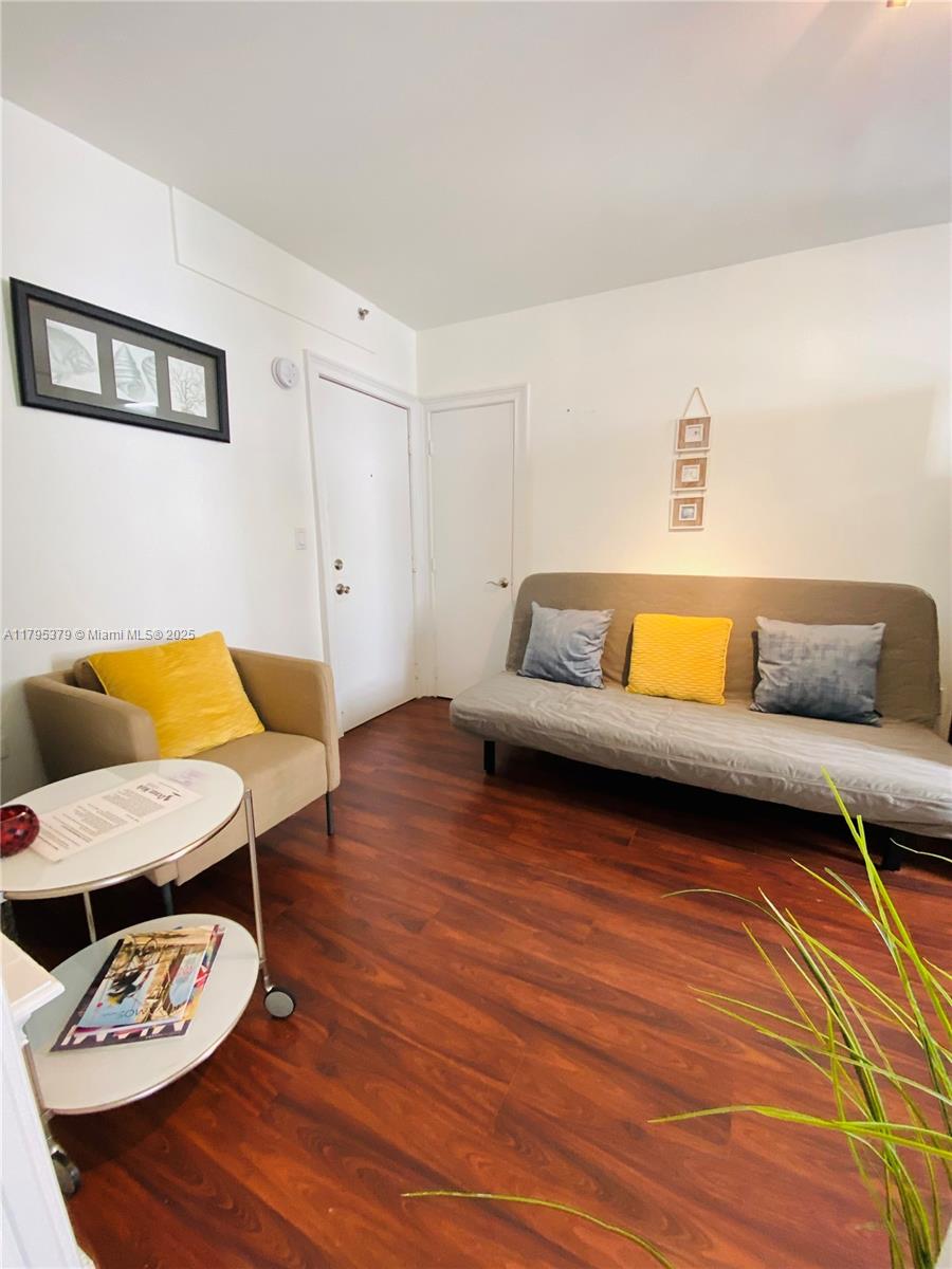 OCEAN WALK ON SOUTH BEACH - Residential