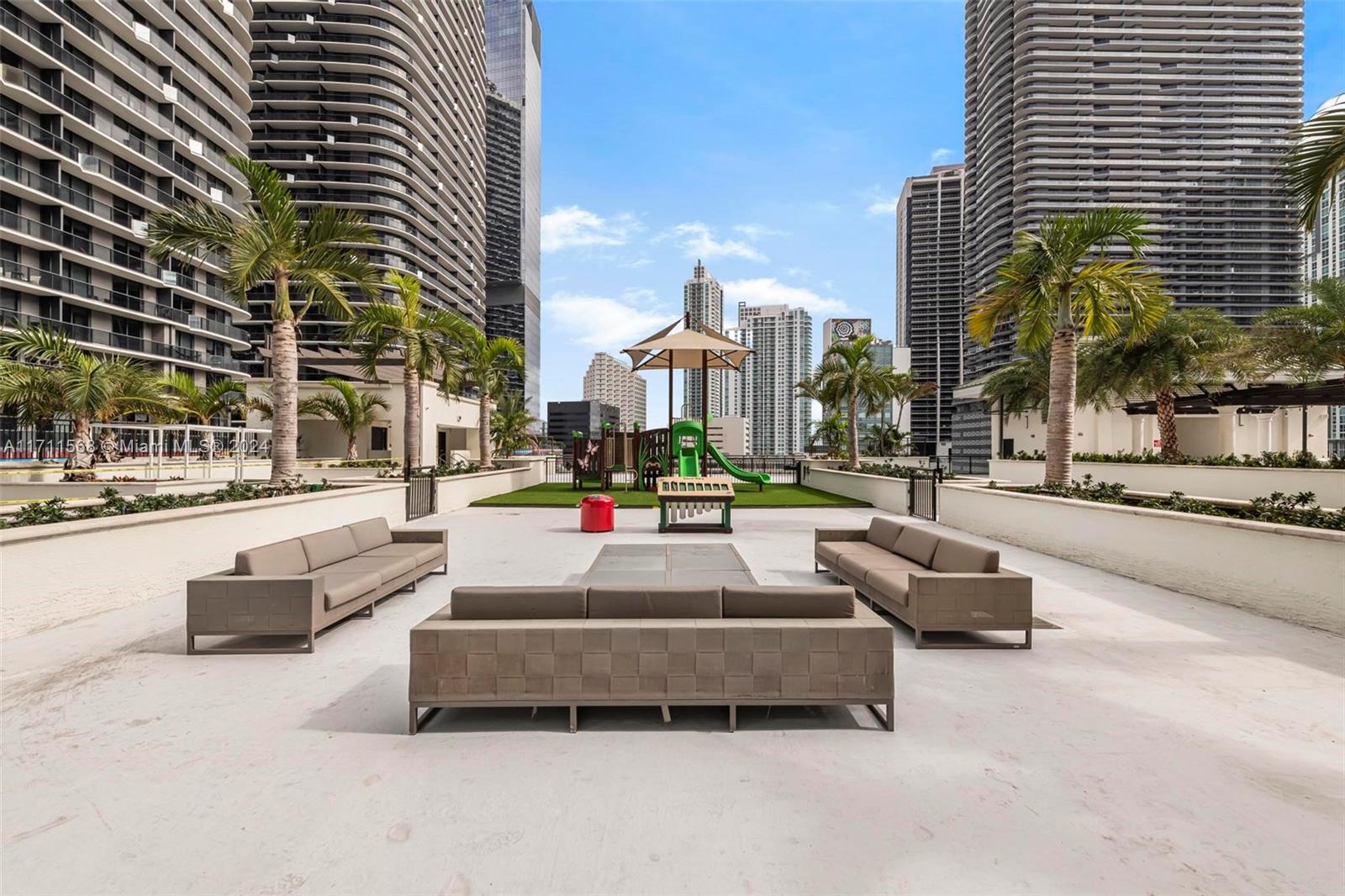 NINE AT MARY BRICKELL - Residential
