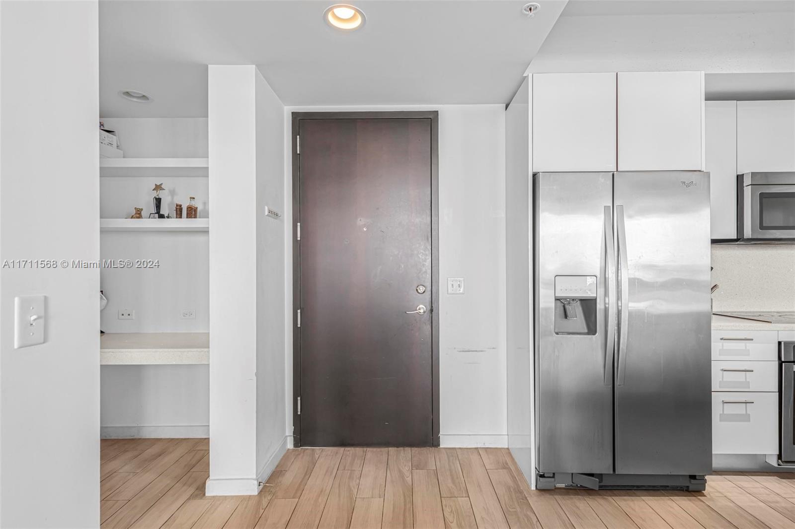 NINE AT MARY BRICKELL - Residential