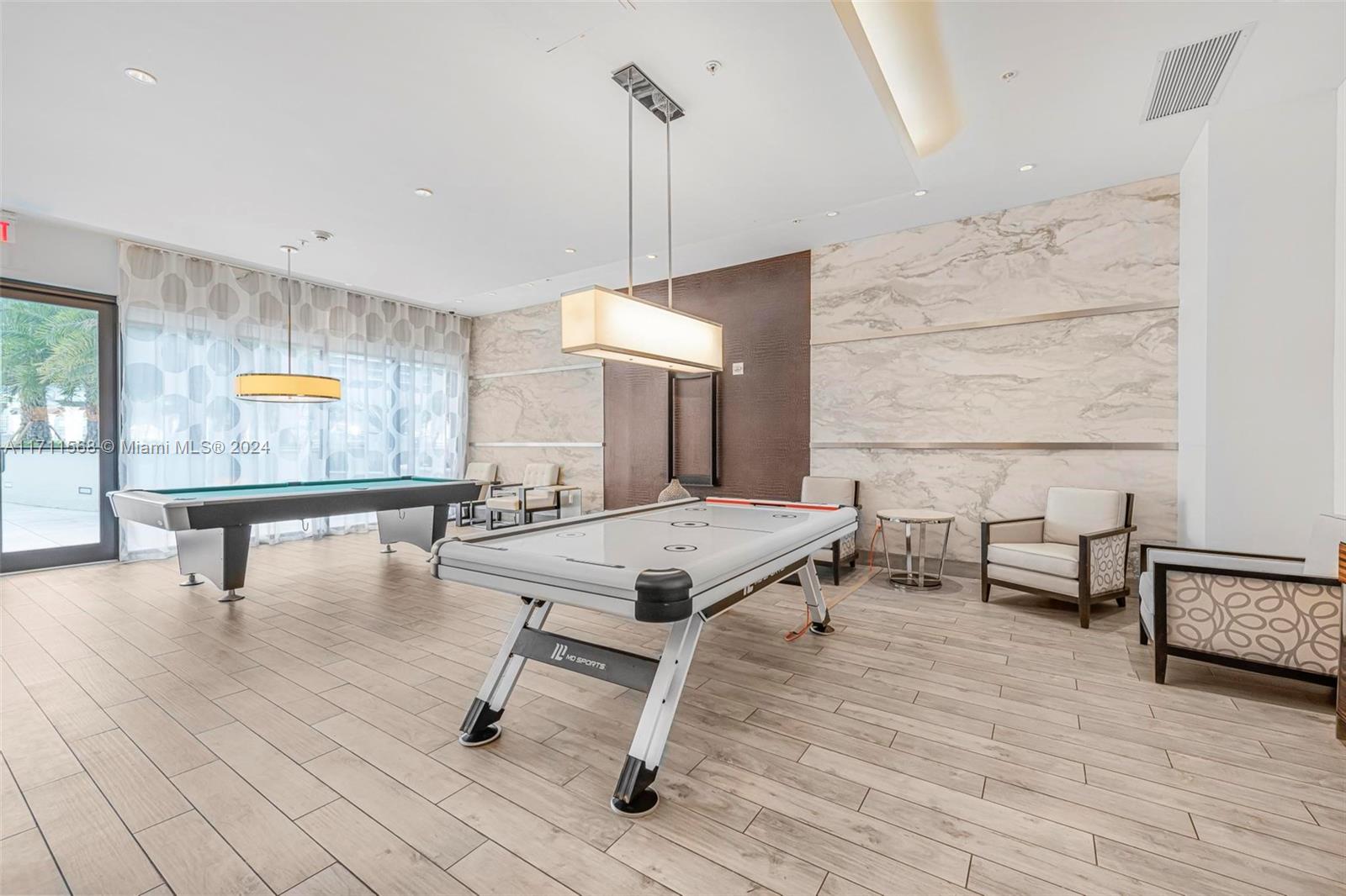 NINE AT MARY BRICKELL - Residential