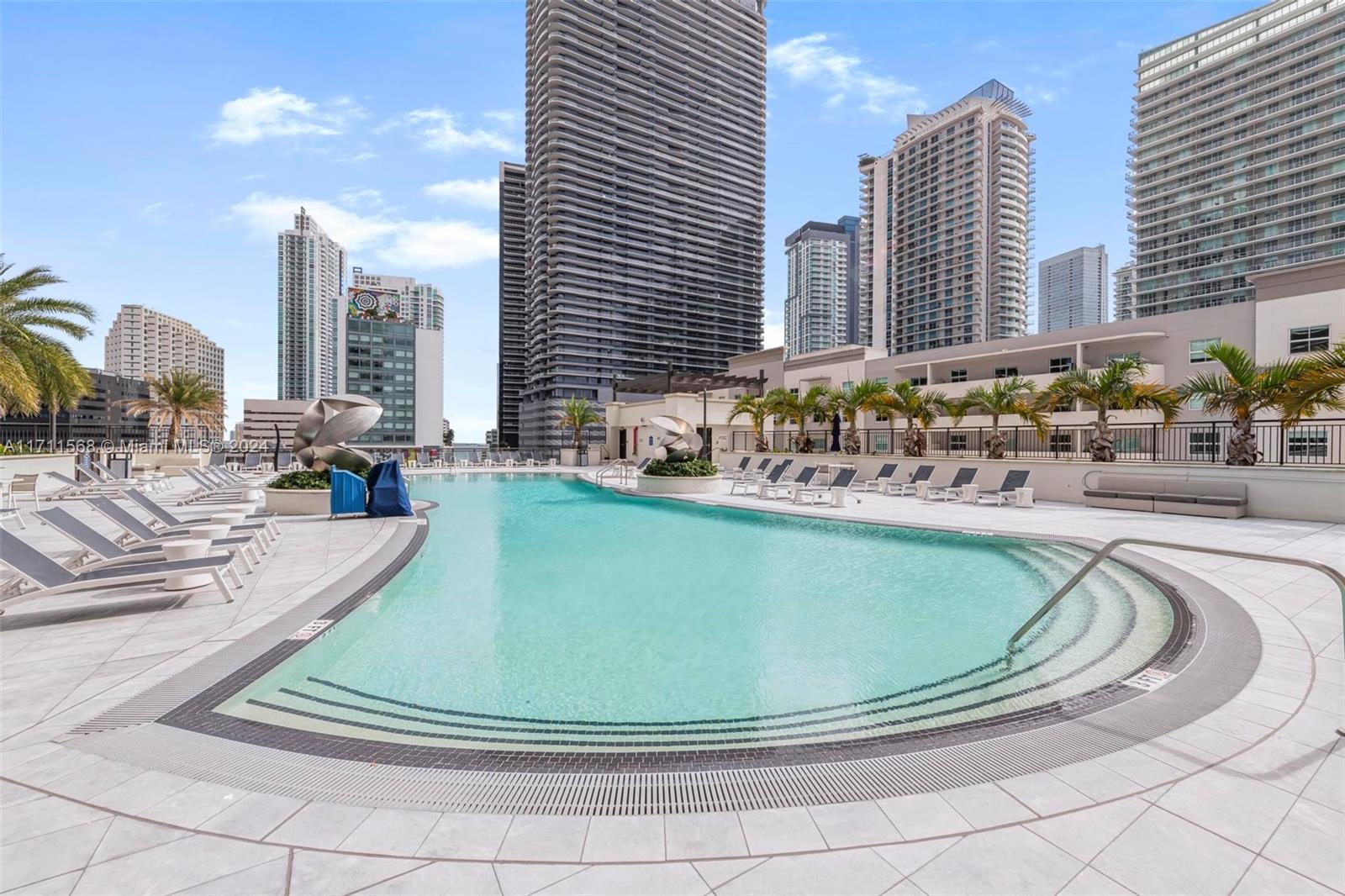 NINE AT MARY BRICKELL - Residential