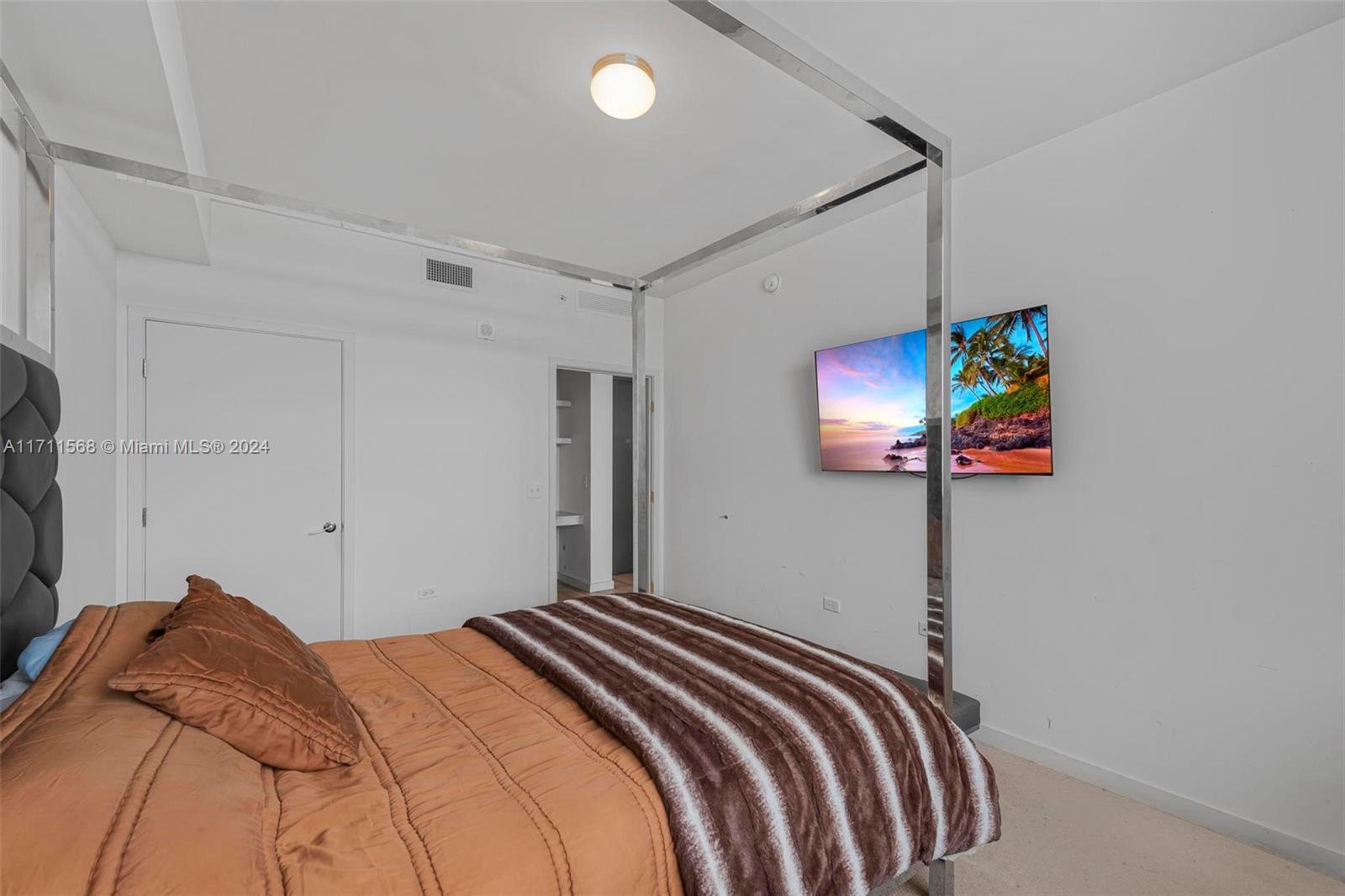NINE AT MARY BRICKELL - Residential