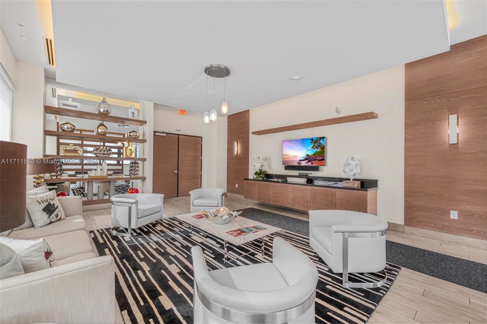 NINE AT MARY BRICKELL - Residential