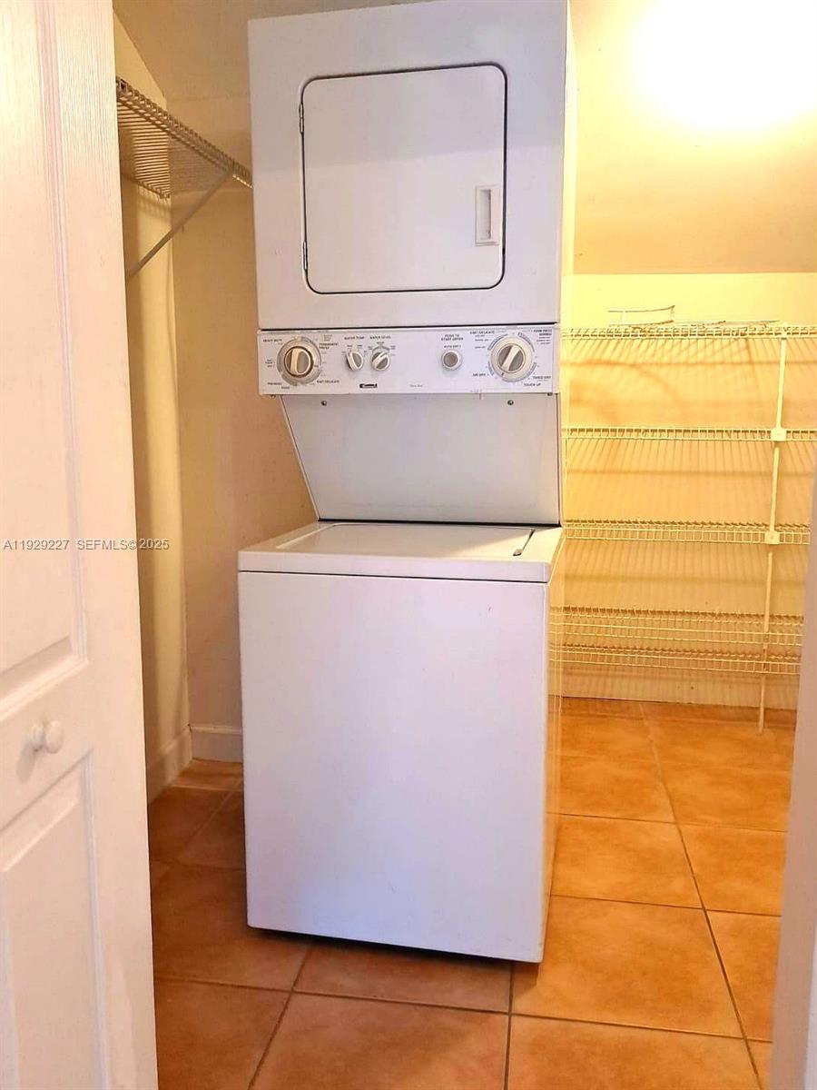 THE GREENS AT DORAL CONDO - Residential Lease