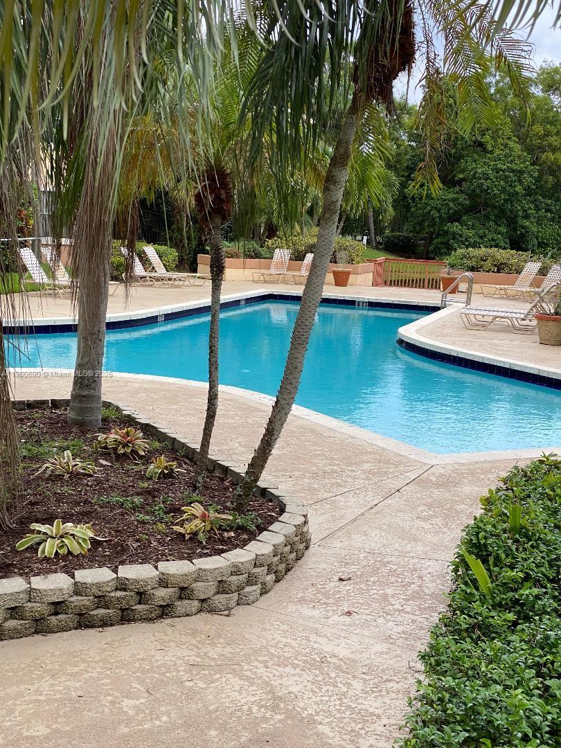 SUMMERBREEZE CONDO - Residential Lease