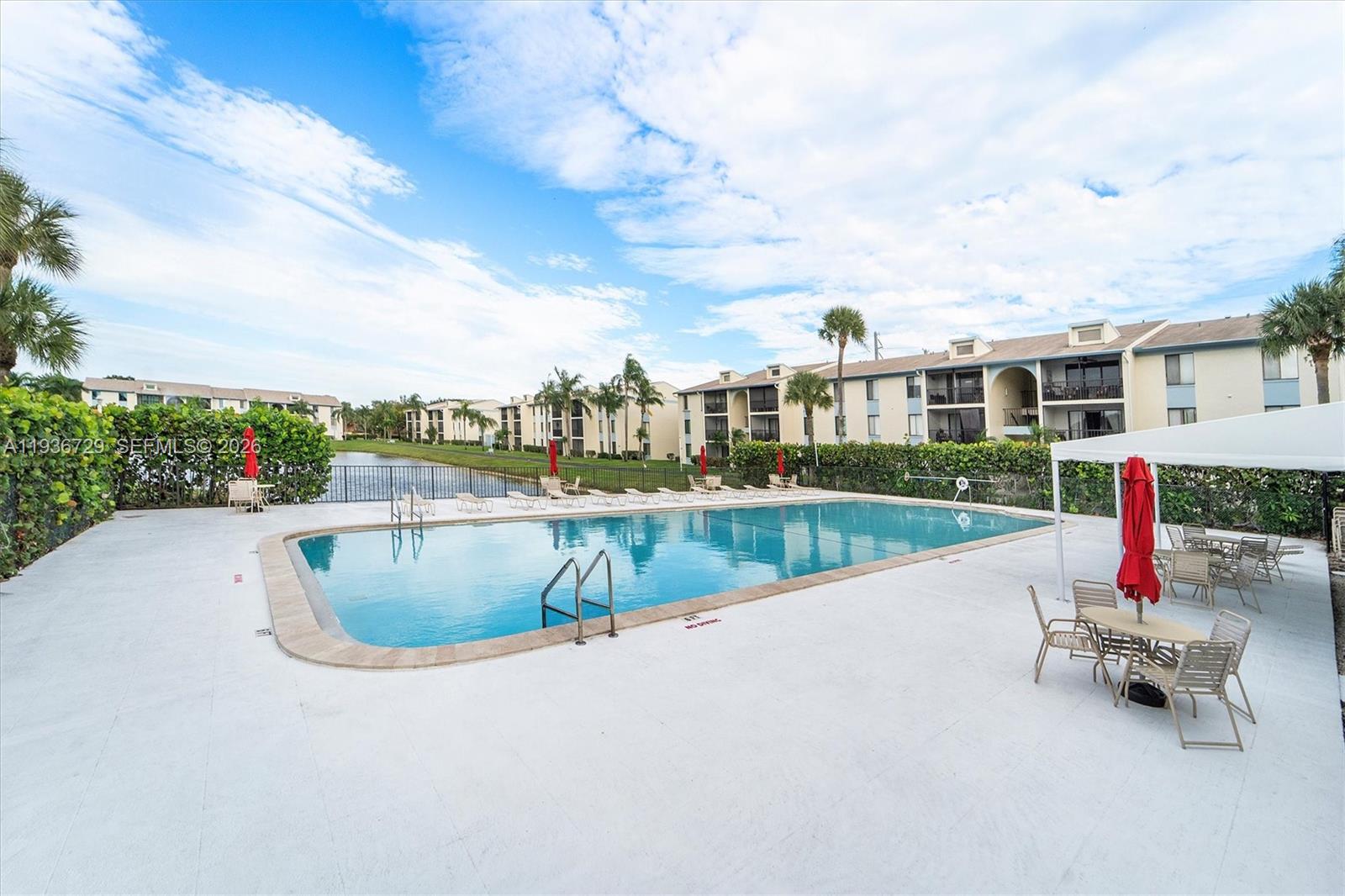 PALM CLUB VILLAGE II COND - Residential