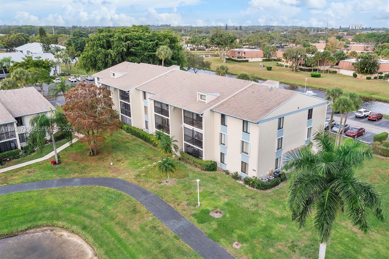 PALM CLUB VILLAGE II COND - Residential