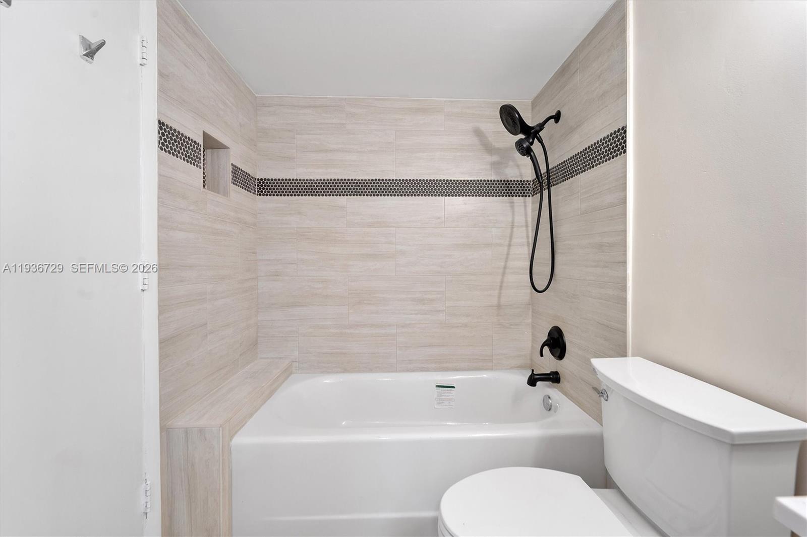 PALM CLUB VILLAGE II COND - Residential