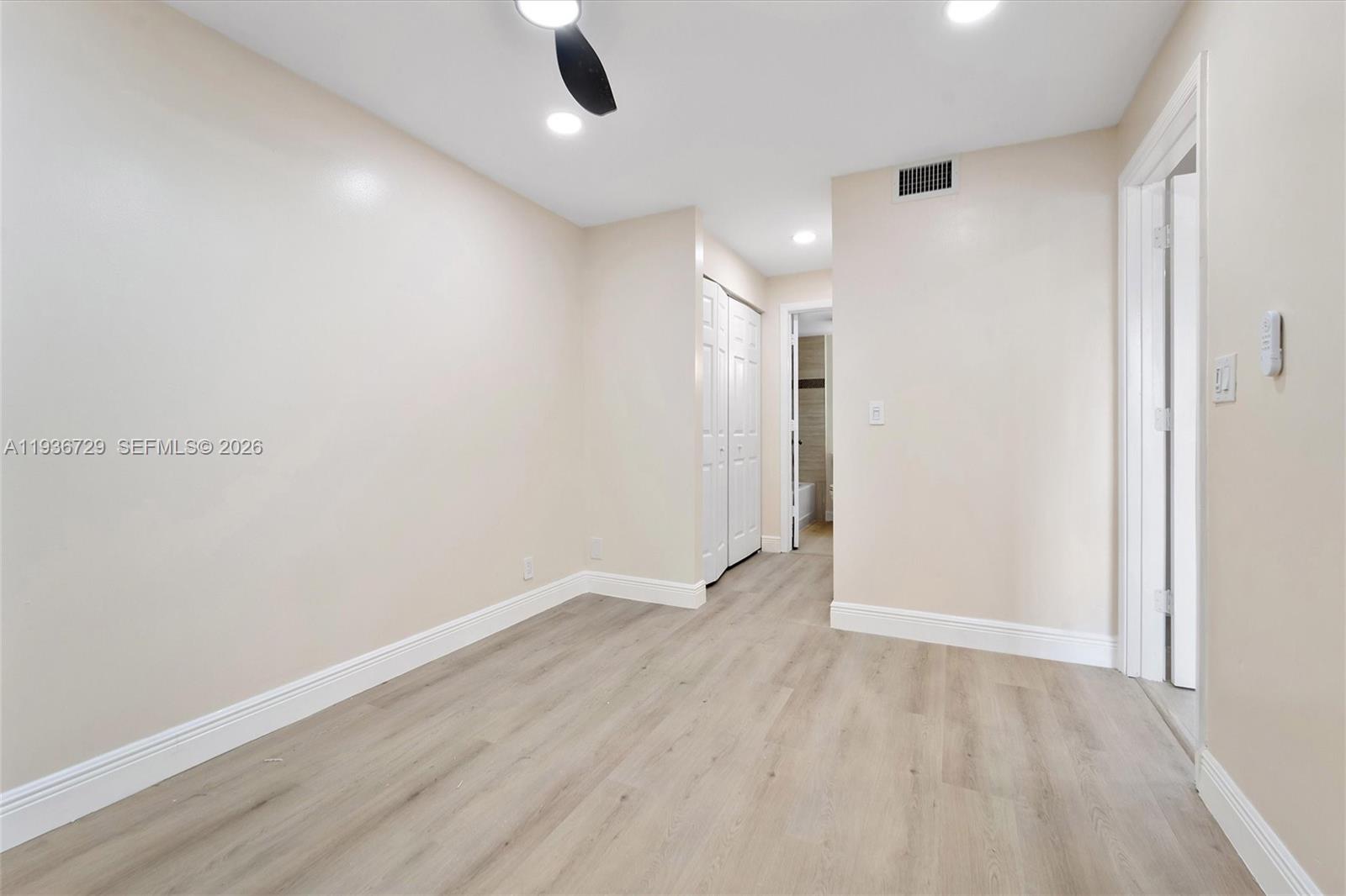 PALM CLUB VILLAGE II COND - Residential