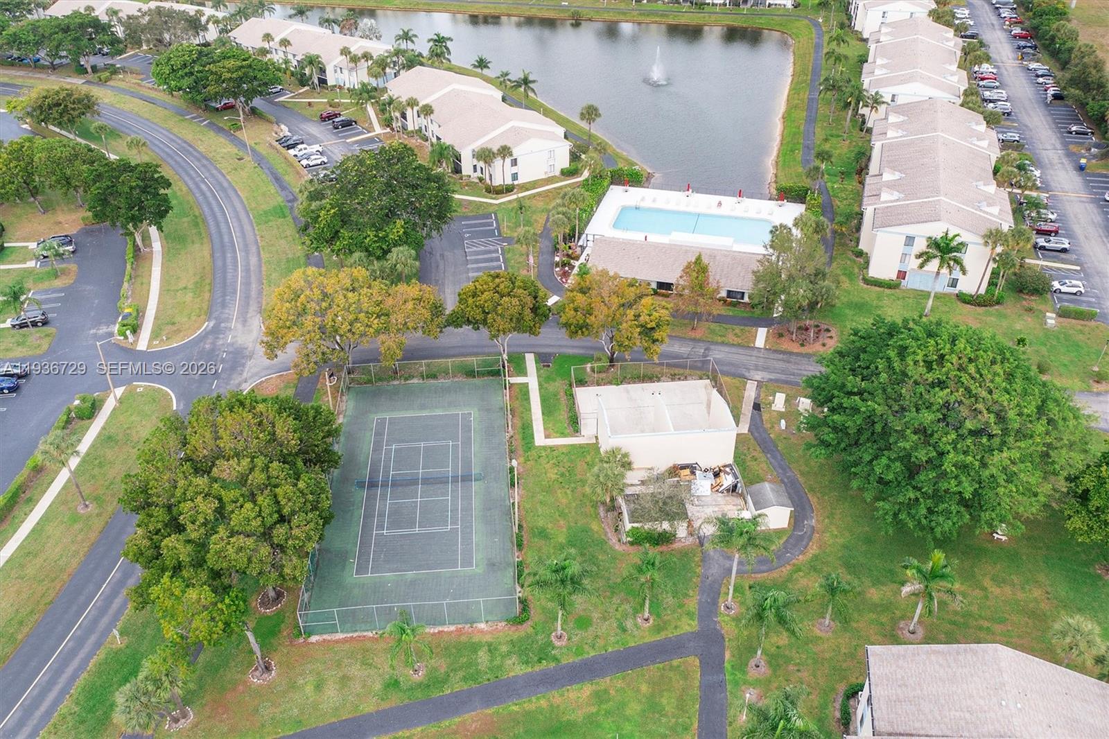 PALM CLUB VILLAGE II COND - Residential