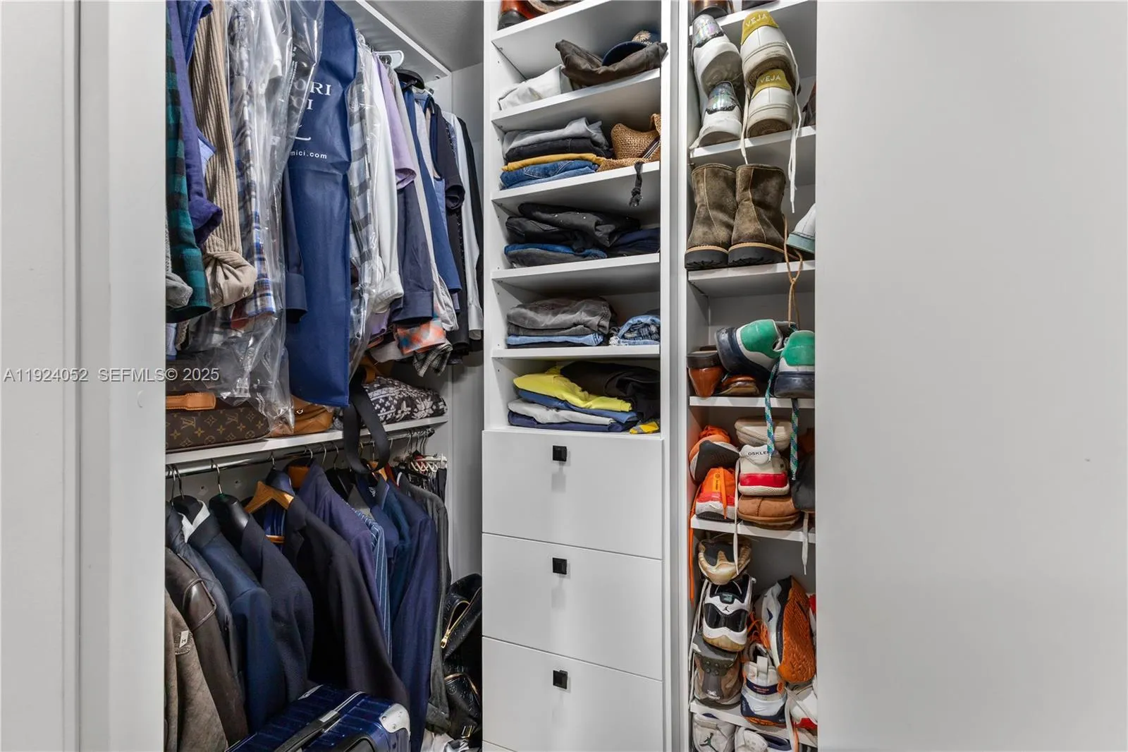 Miami Beach, Florida 33139, United States, 1 Bedroom Bedrooms, ,1 BathroomBathrooms,Residential,Active,254179