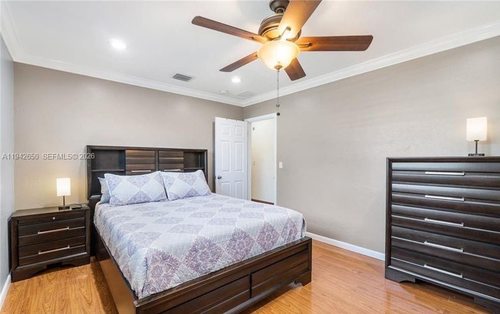 HOLLYWOOD HILLS - Residential Lease