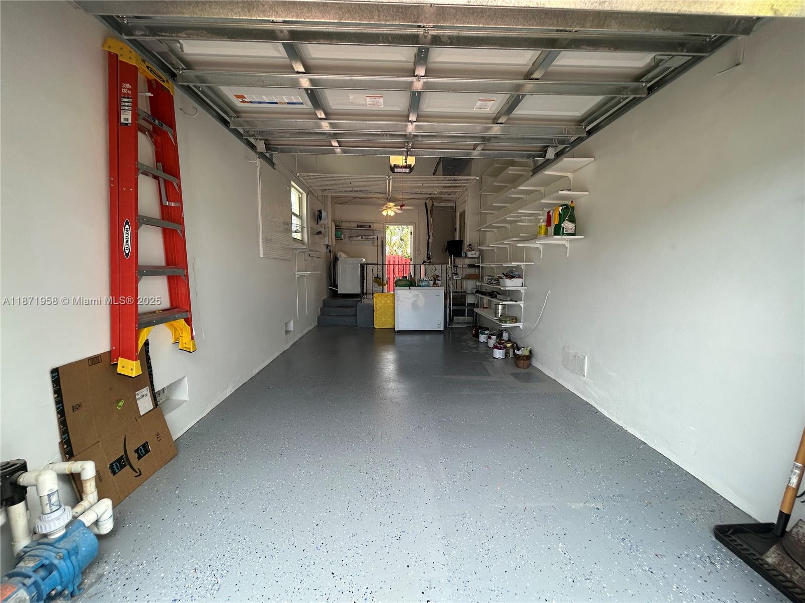 HOLLYWOOD HEIGHTS ADD SEC - Residential Lease