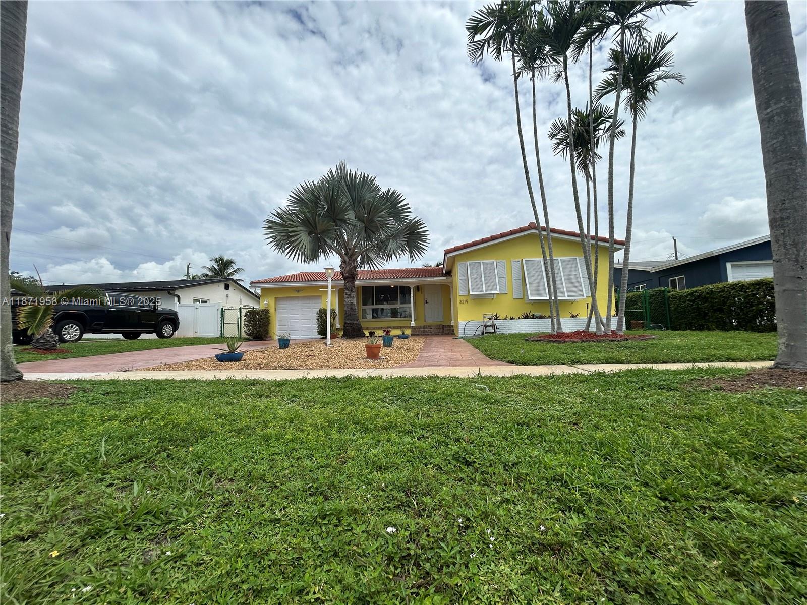 Beautiful home located in the central Hollywood area. Very well maintained 3 bedroom 2 bathroom with a garage. Wood floors are in great condition, impact windows, great closet space and storage, new washer and dryer, updated bathrooms and freshly painted. Close to Hollywood hills elementary and the “Y”. Easy access to tri-rail station interstate 95 and the turnpike.