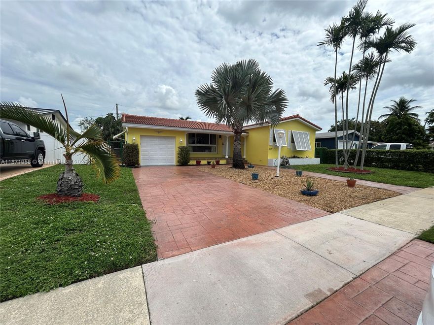 Beautiful home located in the central Hollywood area. Very well maintained 3 bedroom 2 bathroom with a garage. Wood floors are in great condition, impact windows, great closet space and storage, new washer and dryer, updated bathrooms and freshly painted. Close to Hollywood hills elementary and the “Y”. Easy access to tri-rail station interstate 95 and the turnpike.