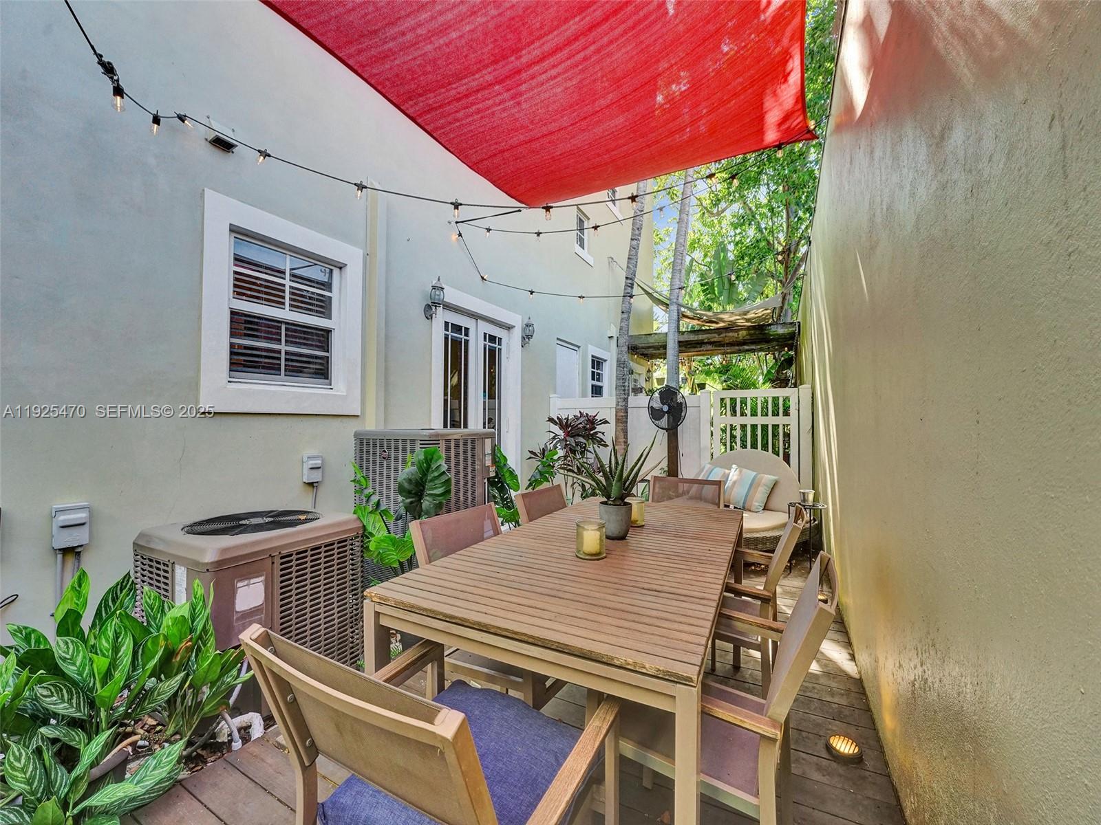 PARKTOWN OF WILTON MANORS - Residential Lease