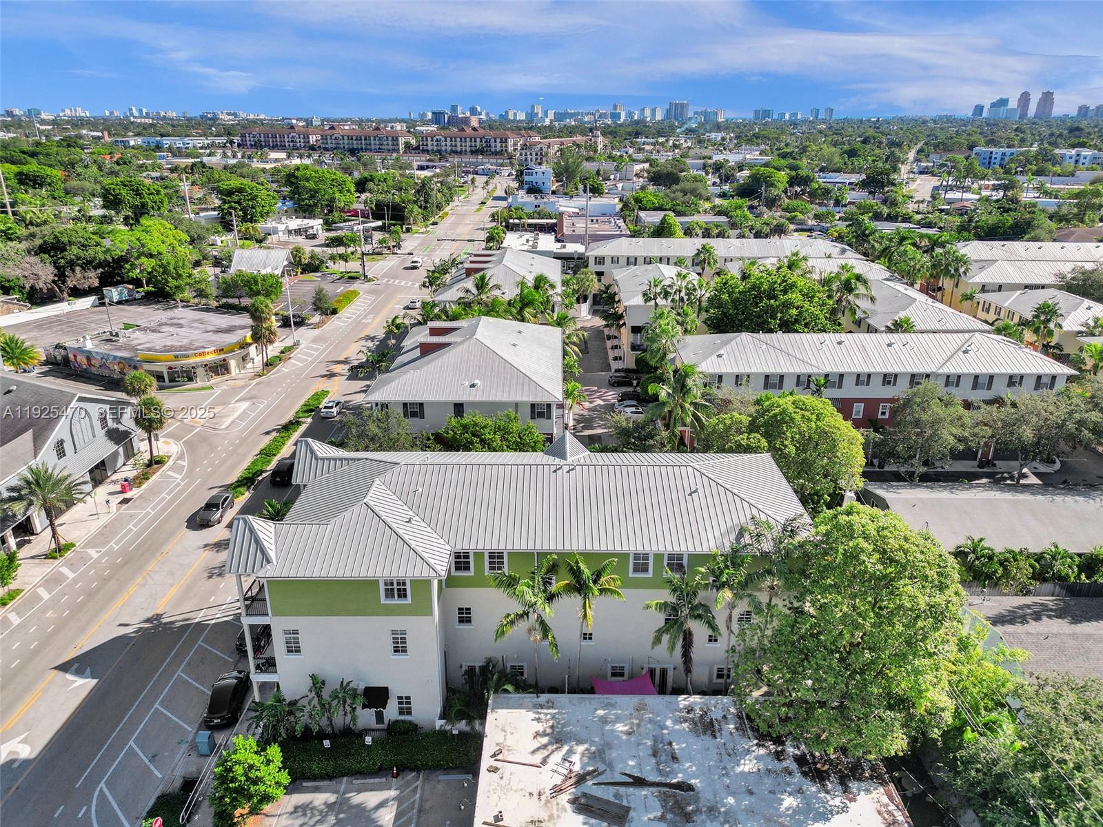 PARKTOWN OF WILTON MANORS - Residential Lease