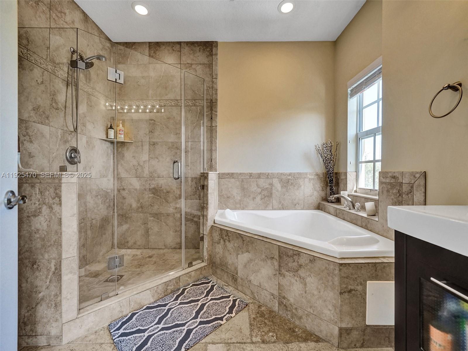 PARKTOWN OF WILTON MANORS - Residential Lease