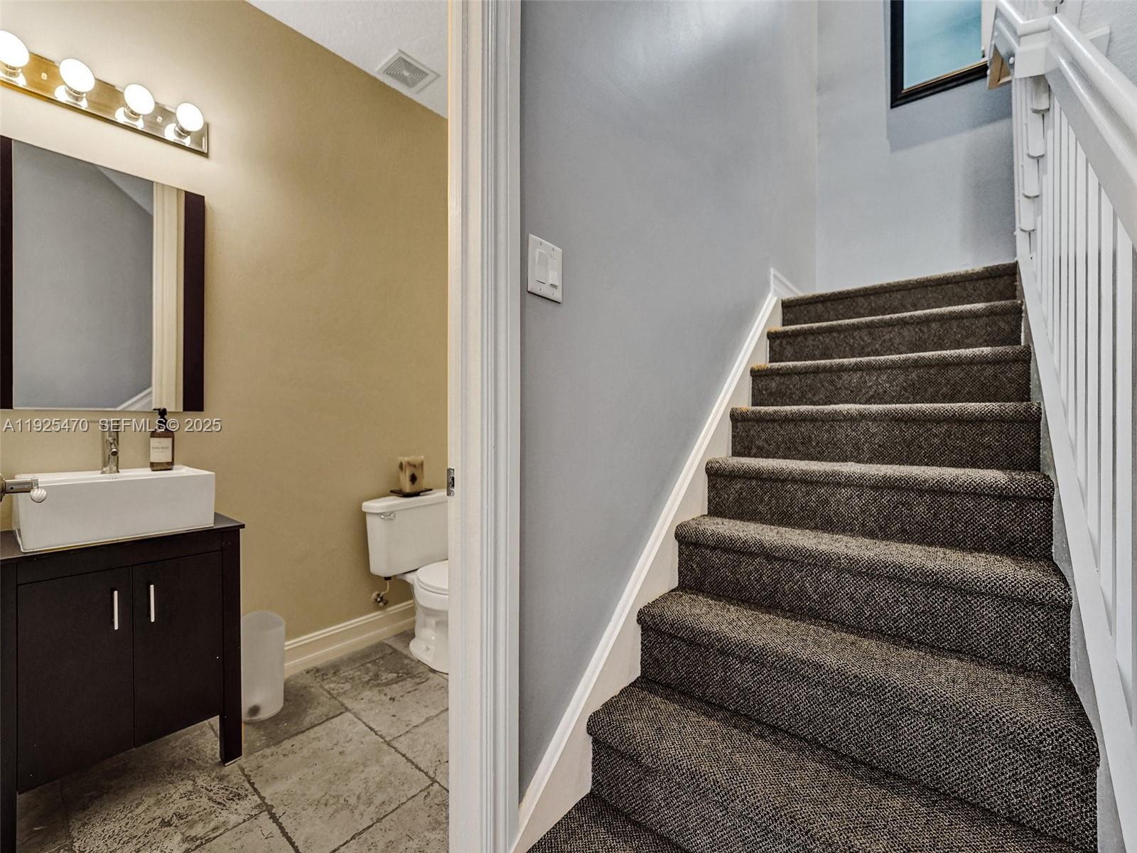 PARKTOWN OF WILTON MANORS - Residential Lease