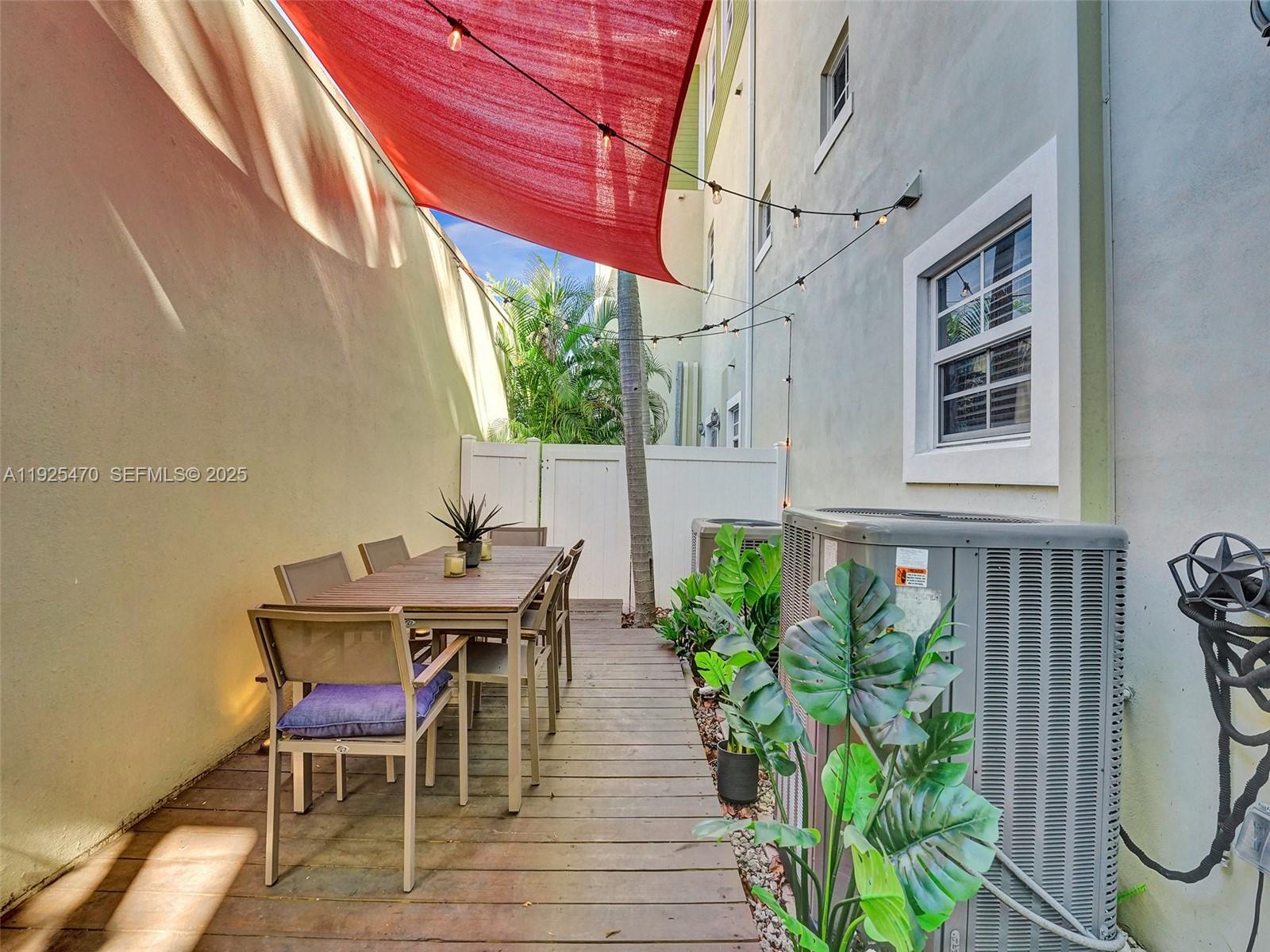 PARKTOWN OF WILTON MANORS - Residential Lease