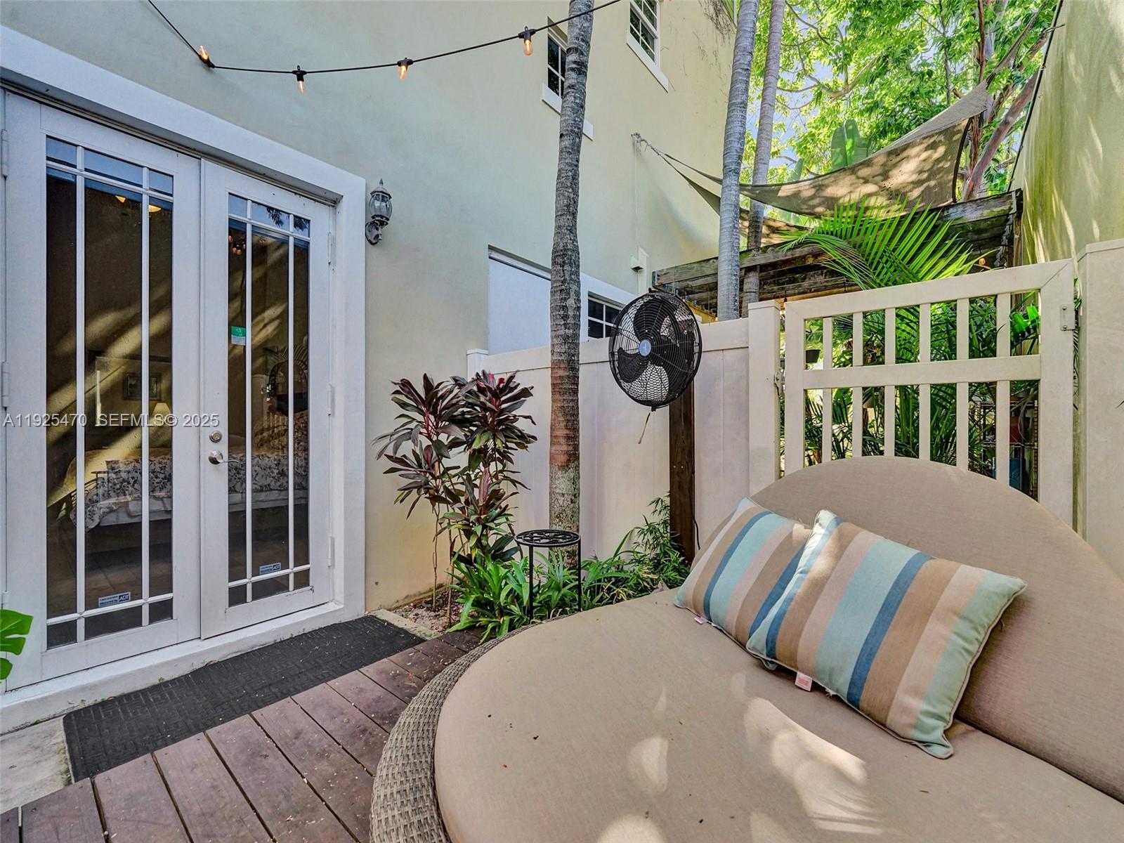 PARKTOWN OF WILTON MANORS - Residential Lease