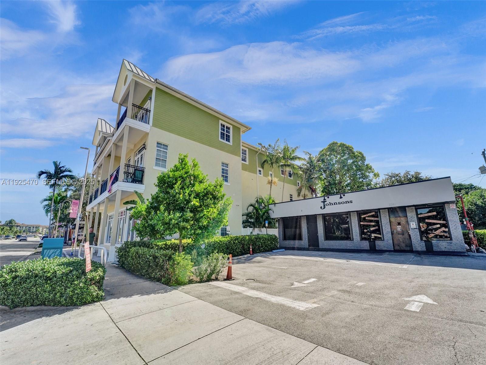 PARKTOWN OF WILTON MANORS - Residential Lease