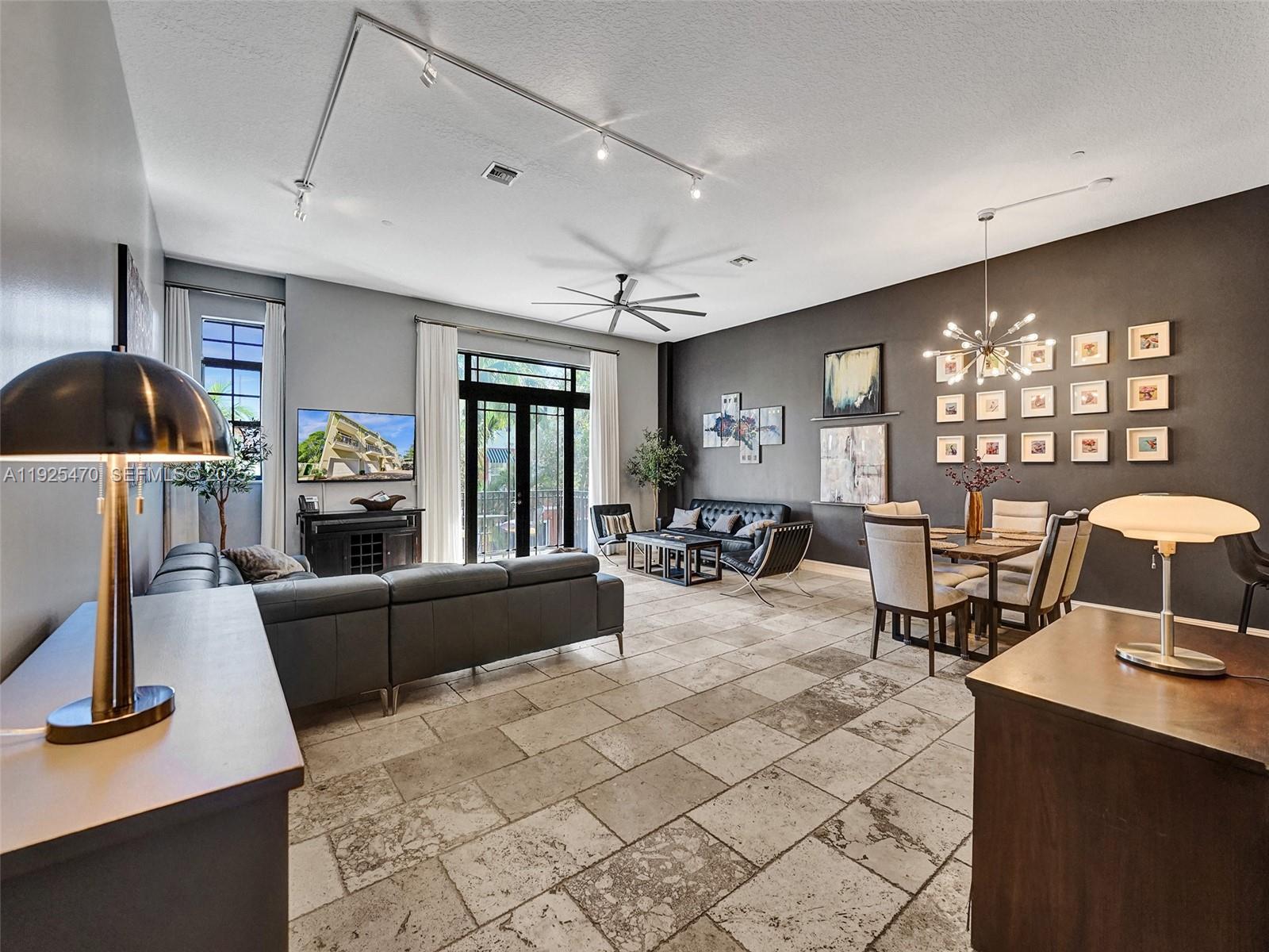 PARKTOWN OF WILTON MANORS - Residential Lease