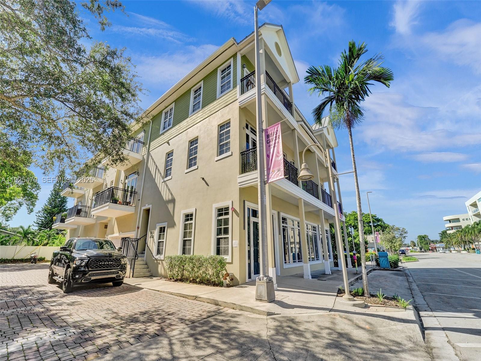 PARKTOWN OF WILTON MANORS - Residential Lease
