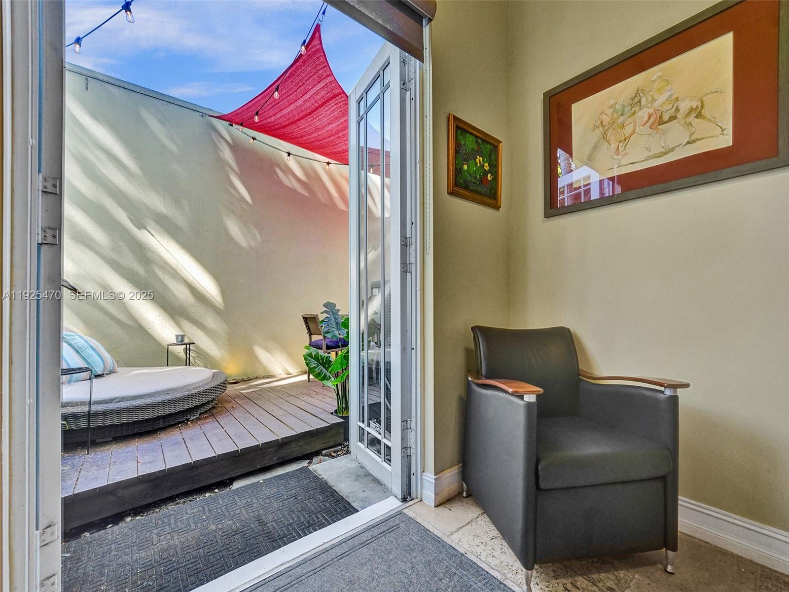 PARKTOWN OF WILTON MANORS - Residential Lease