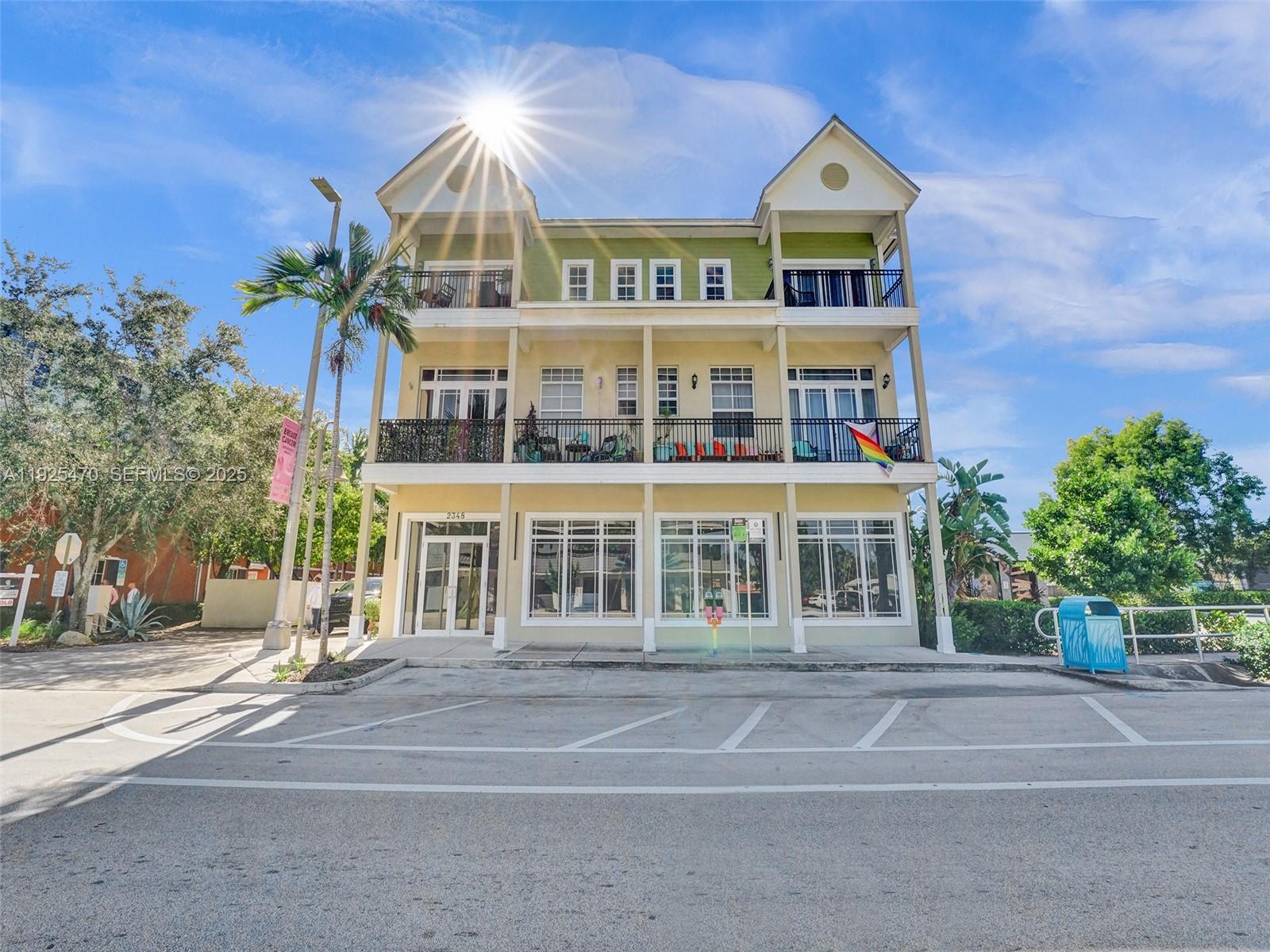 PARKTOWN OF WILTON MANORS - Residential Lease