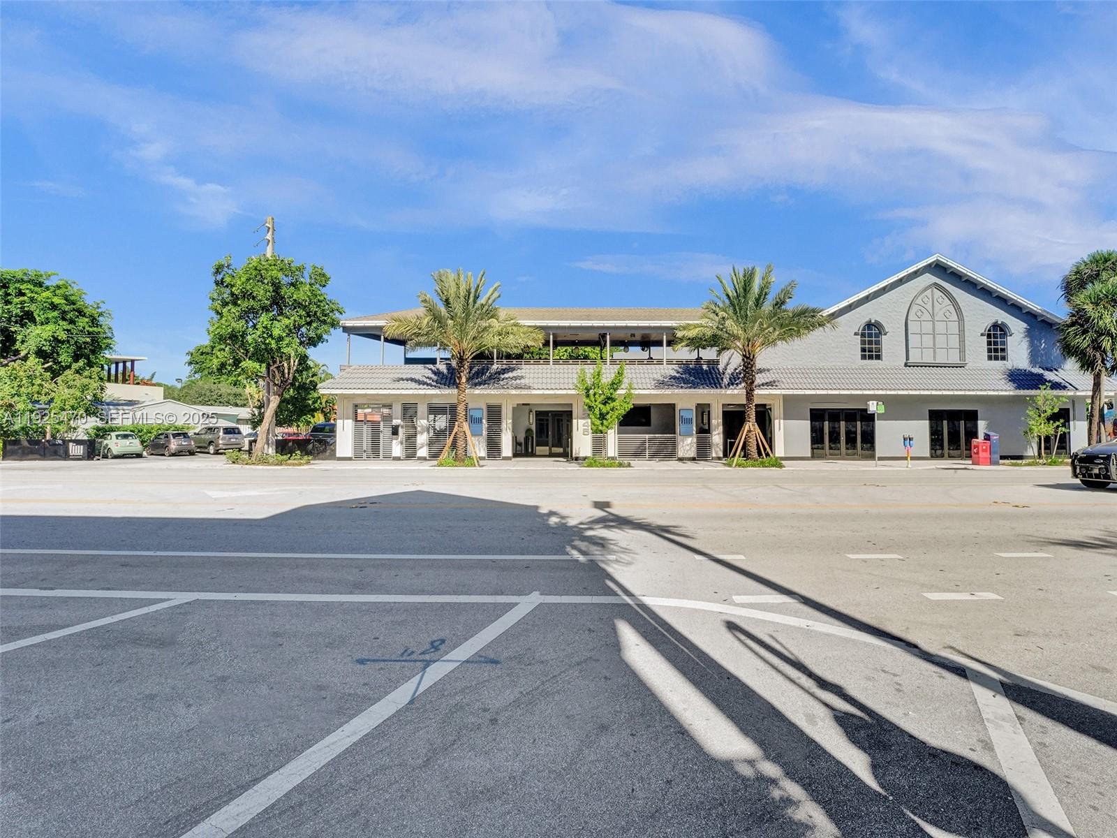 PARKTOWN OF WILTON MANORS - Residential Lease