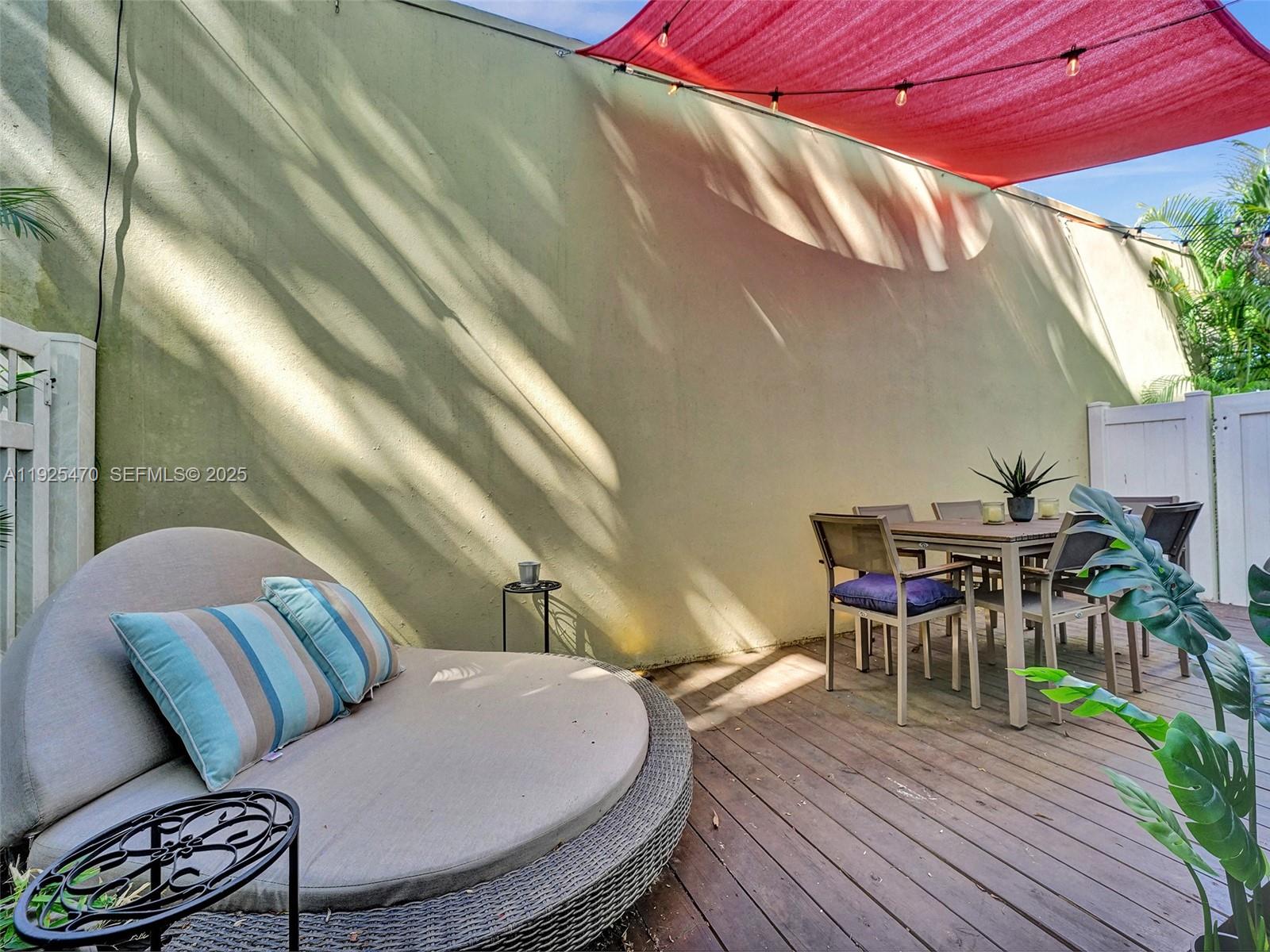 PARKTOWN OF WILTON MANORS - Residential Lease