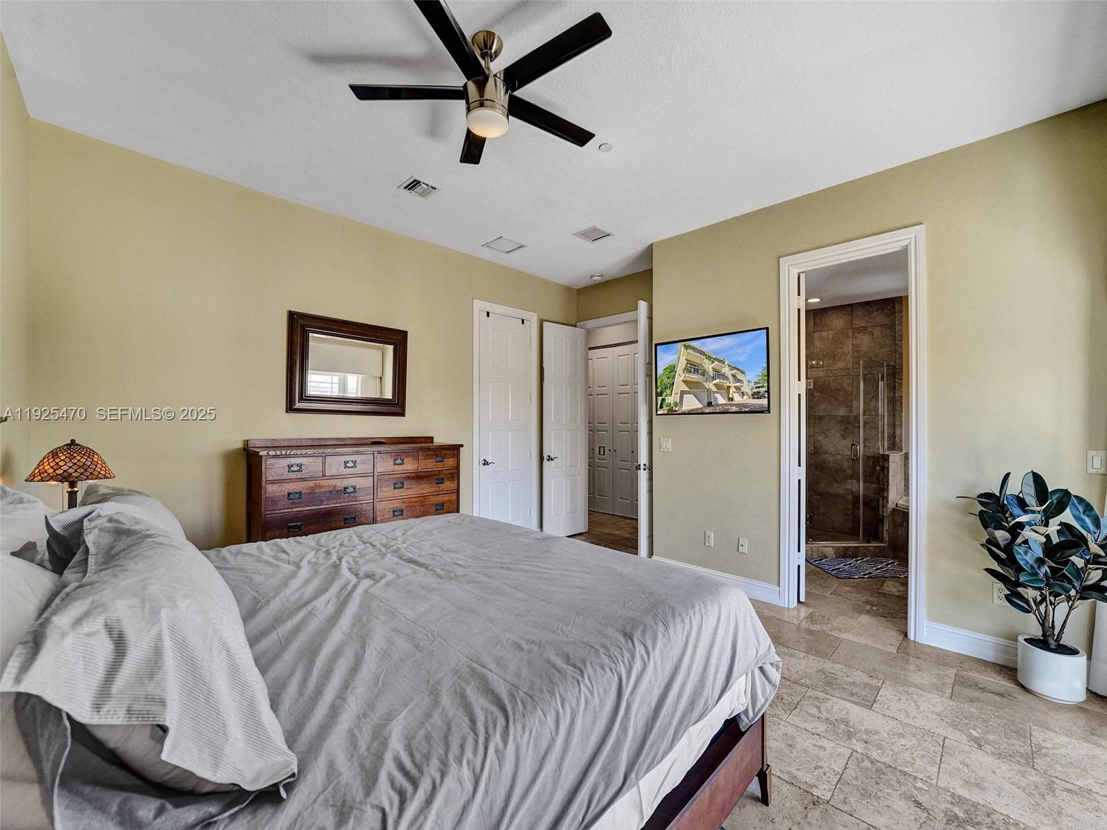 PARKTOWN OF WILTON MANORS - Residential Lease