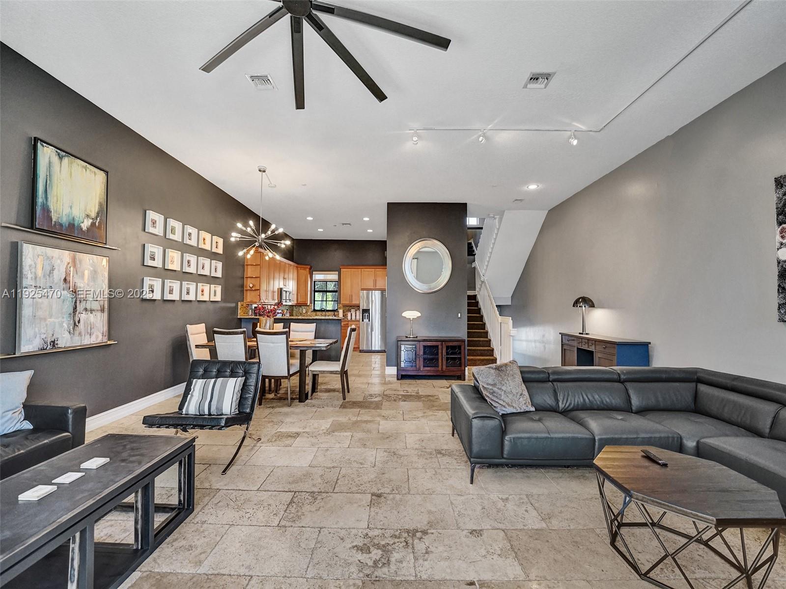 PARKTOWN OF WILTON MANORS - Residential Lease