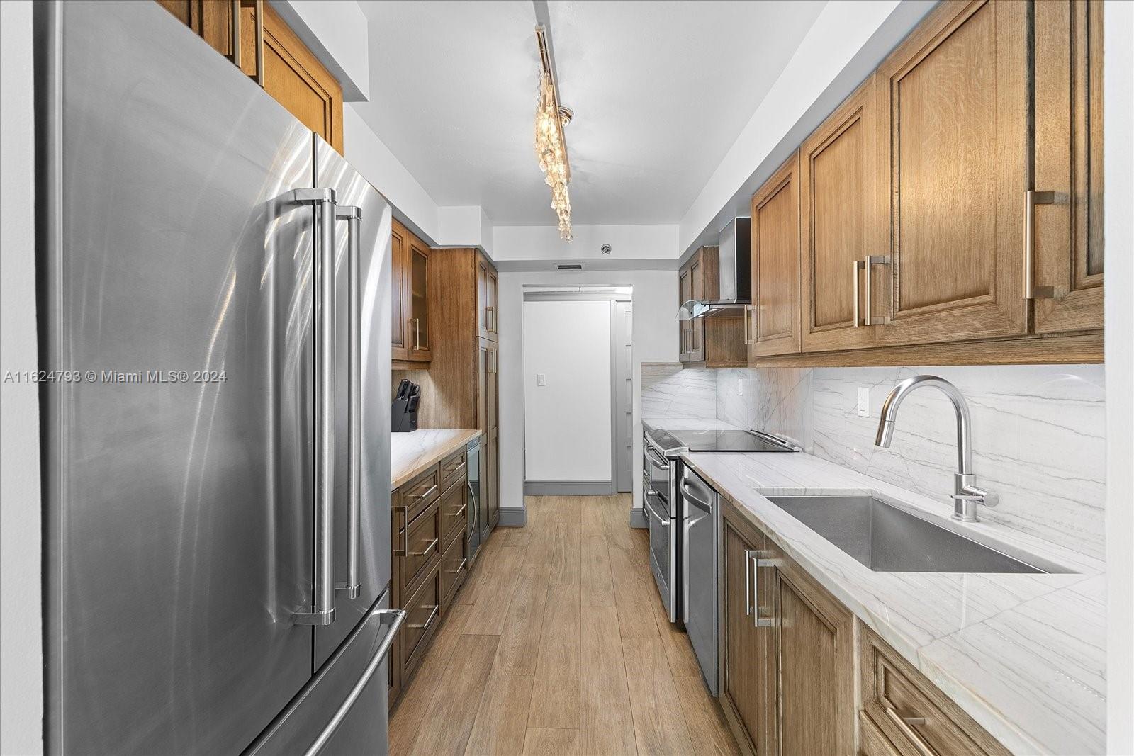 THE RIVIERA CONDO - Residential