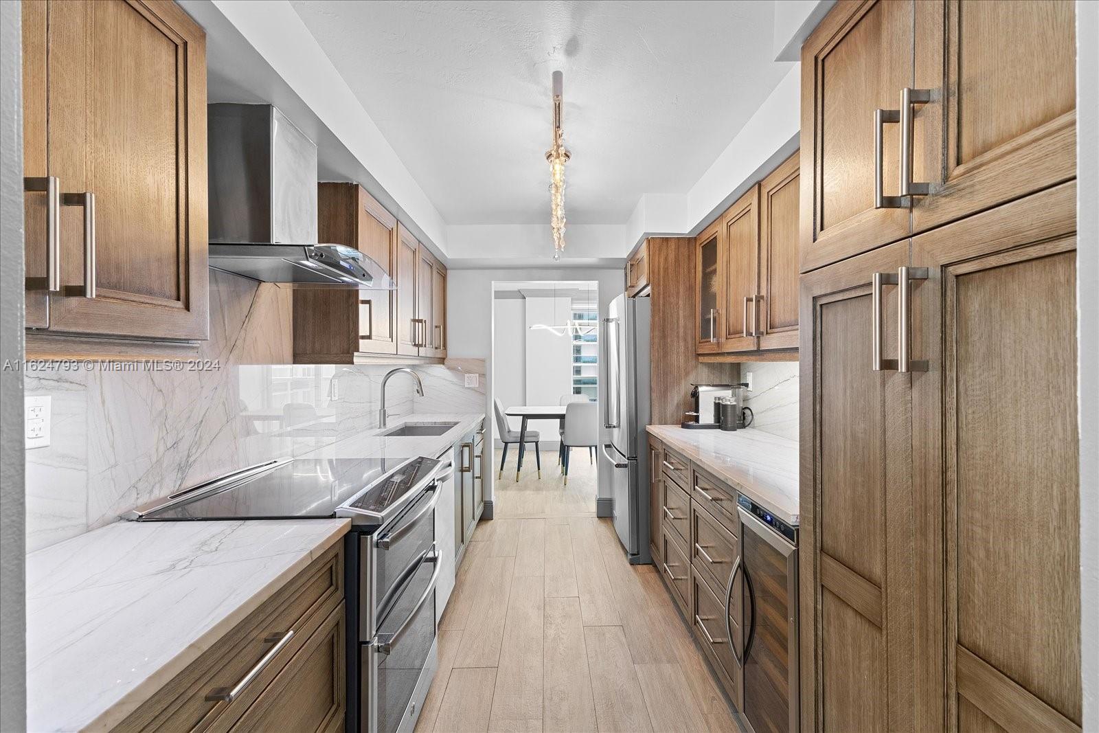 THE RIVIERA CONDO - Residential