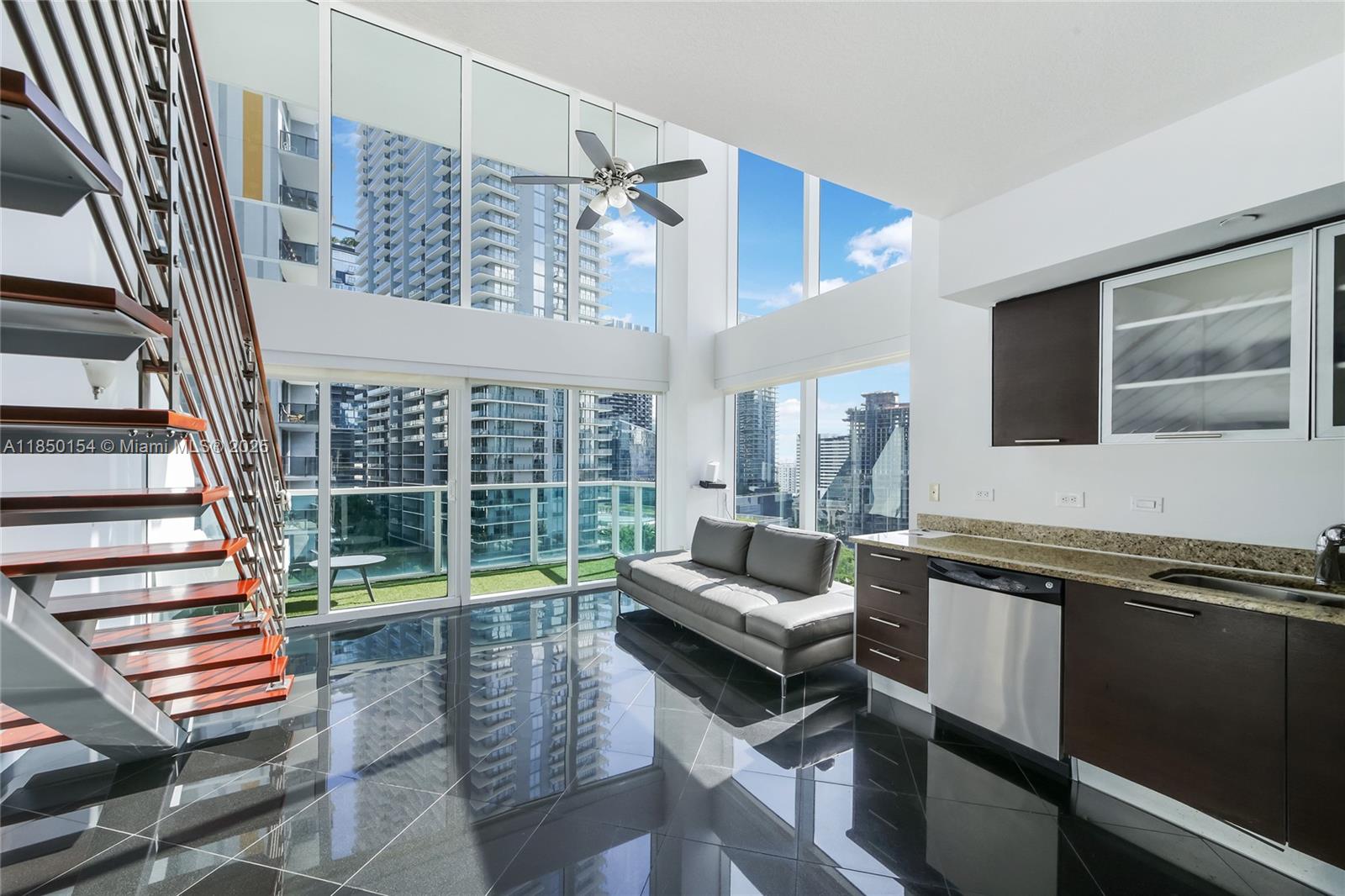 41 SE 5th St 1116