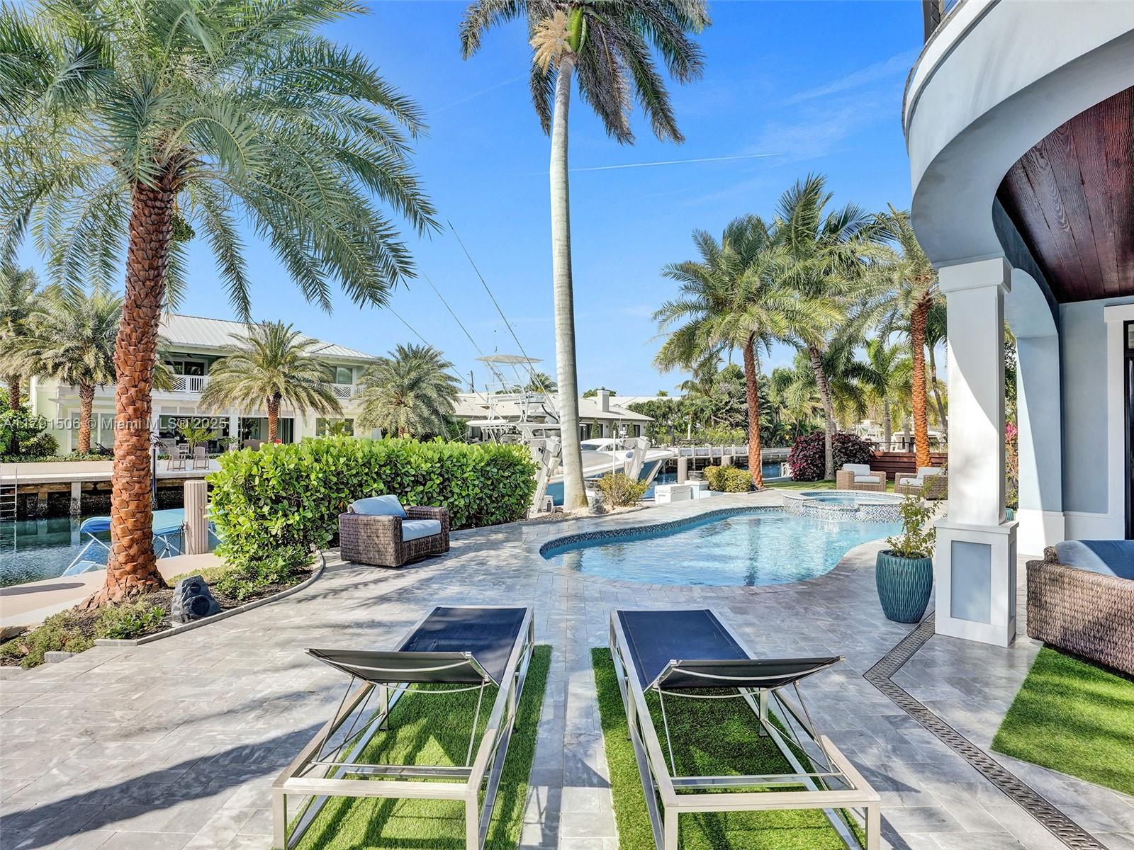 CORAL KEY VILLAS 5TH SEC - Residential