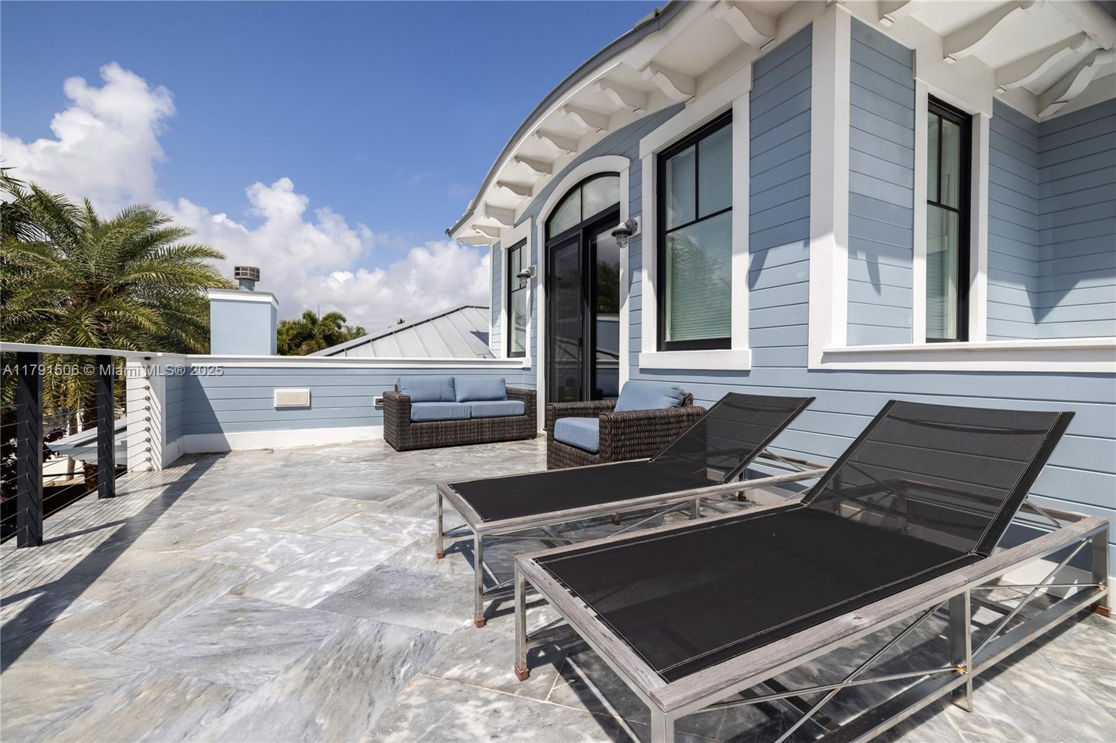 CORAL KEY VILLAS 5TH SEC - Residential