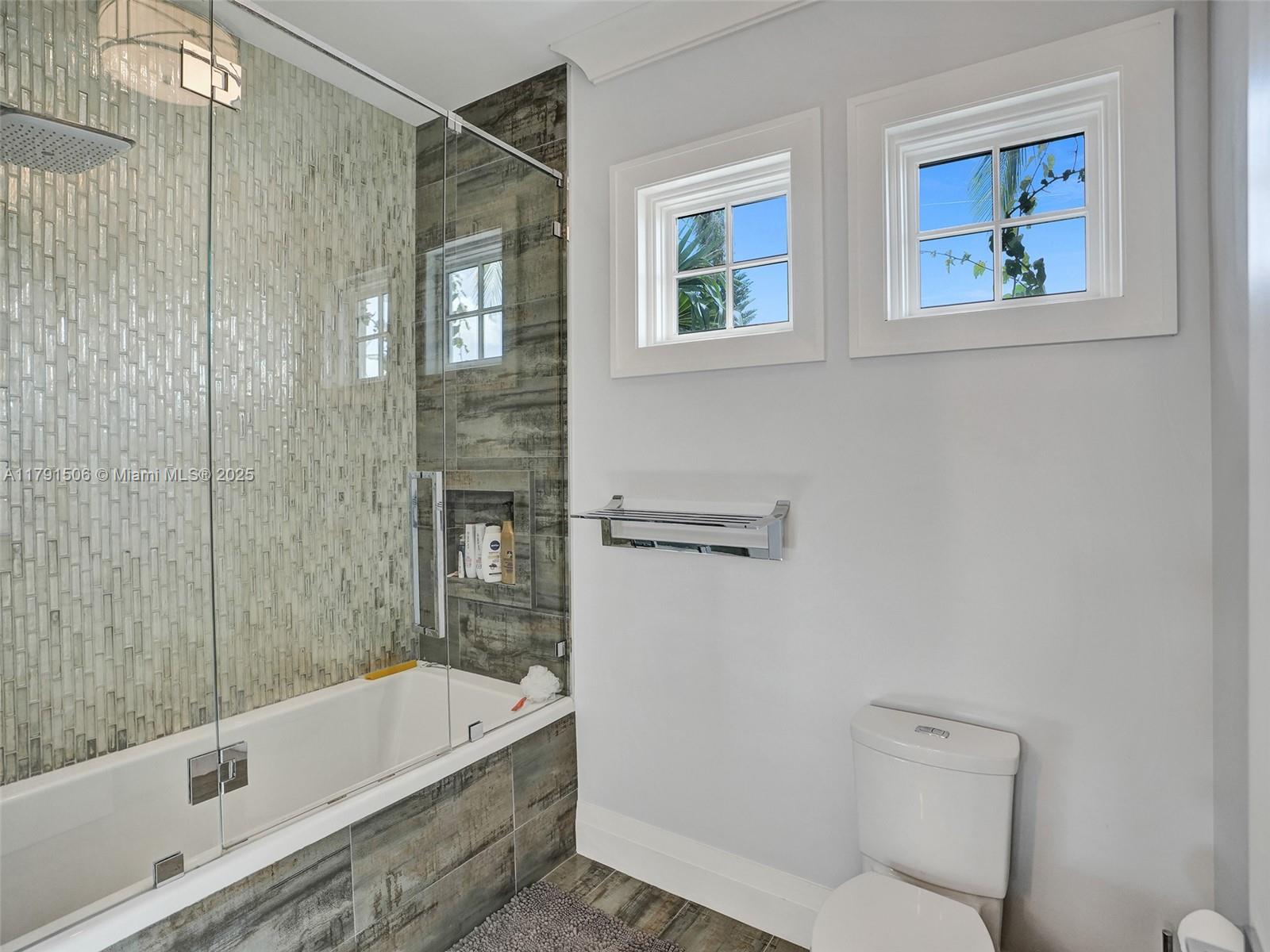 CORAL KEY VILLAS 5TH SEC - Residential