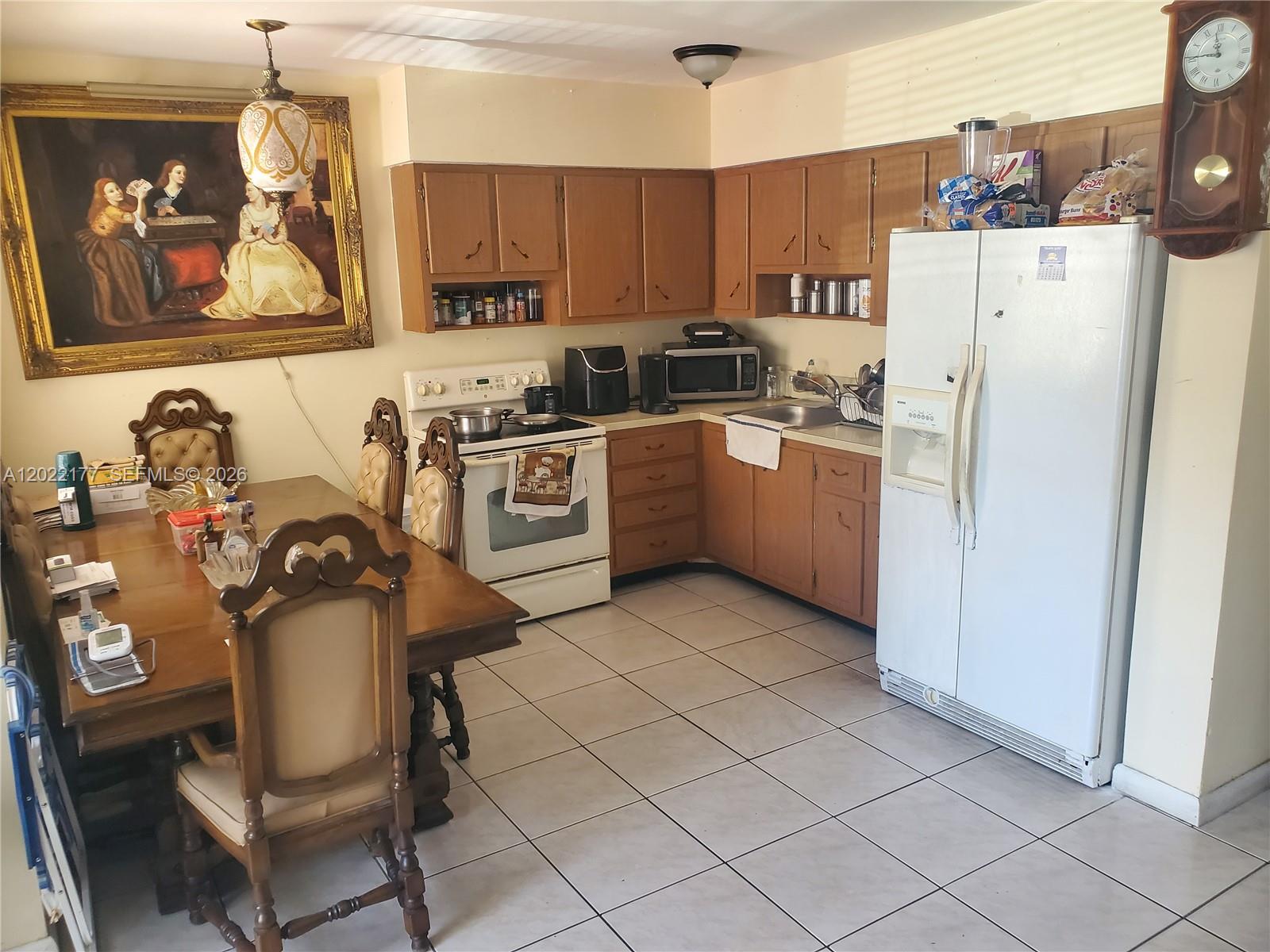 View photos, virtual tours, details... 2644 SW 28th Ct