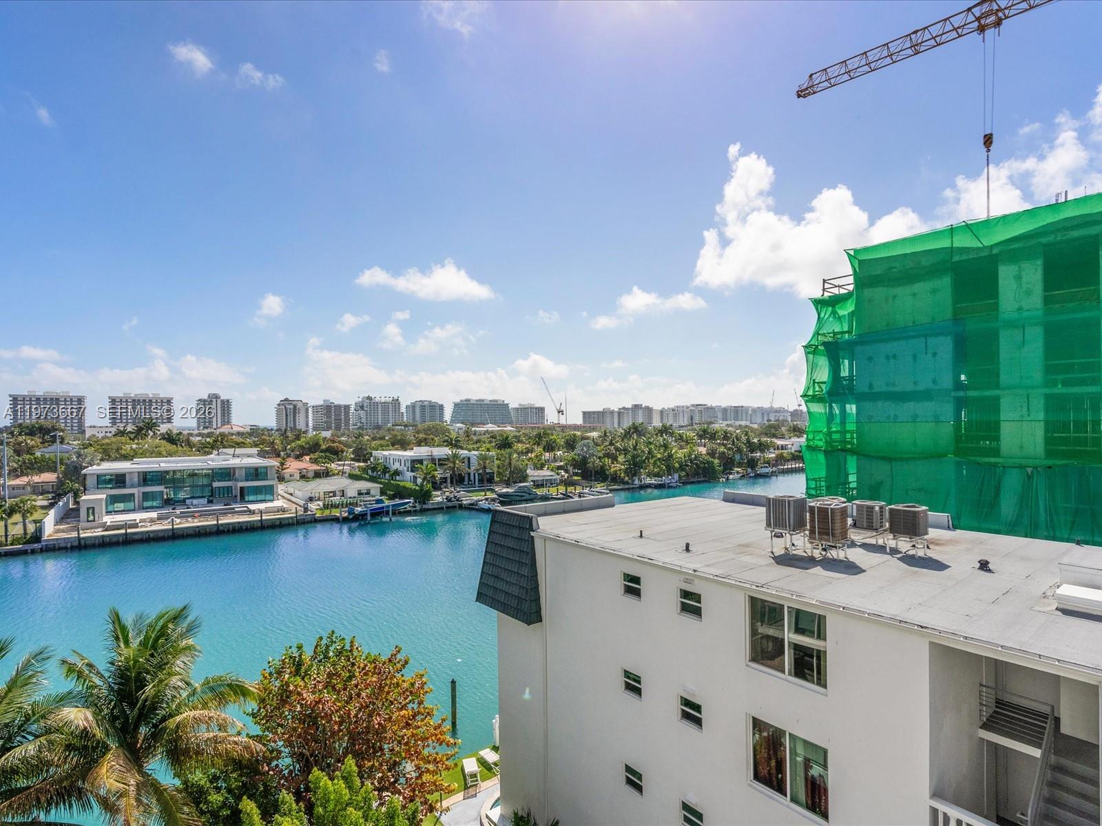 BAY HARBOR ISLANDS - Residential