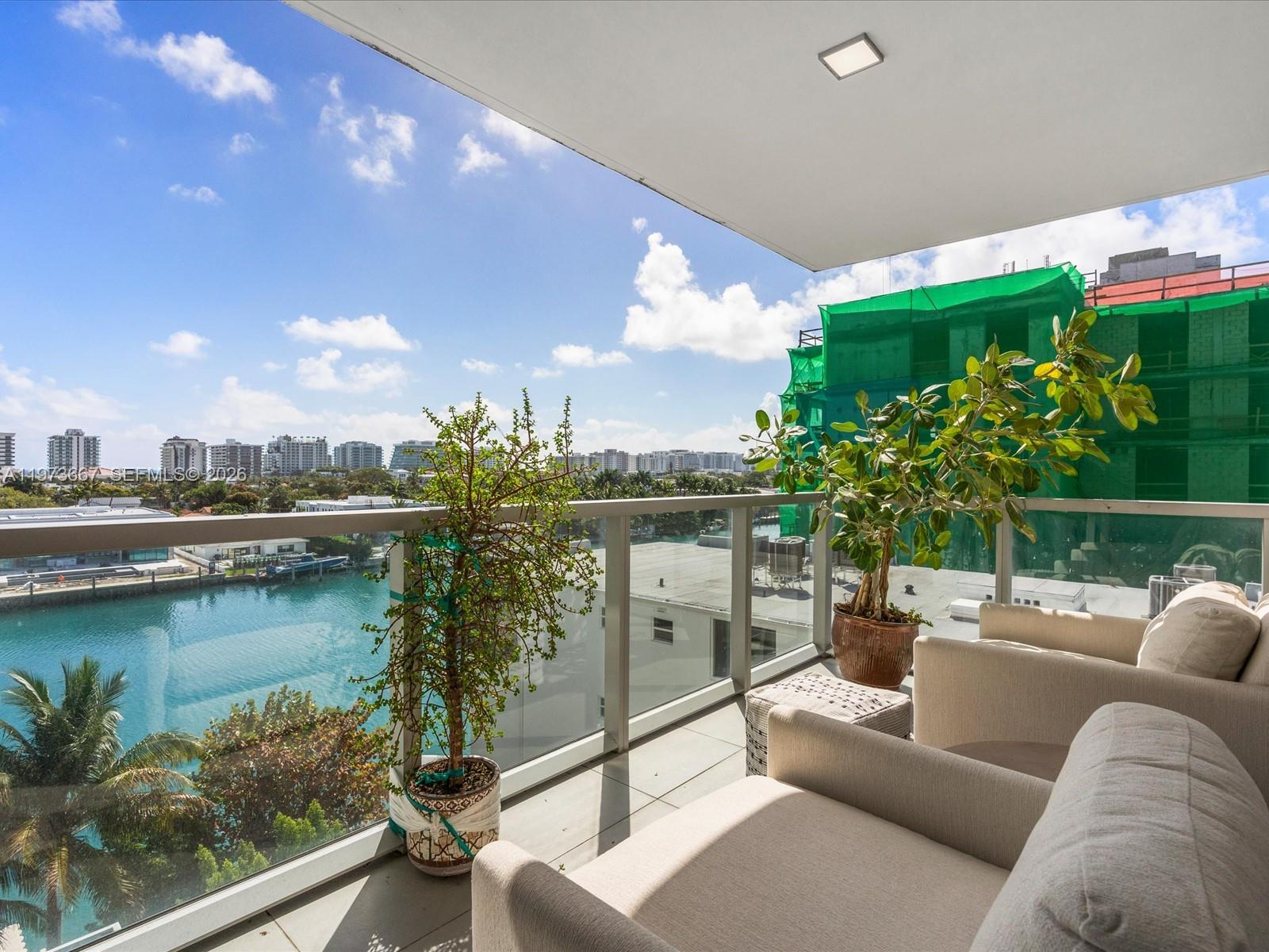 BAY HARBOR ISLANDS - Residential