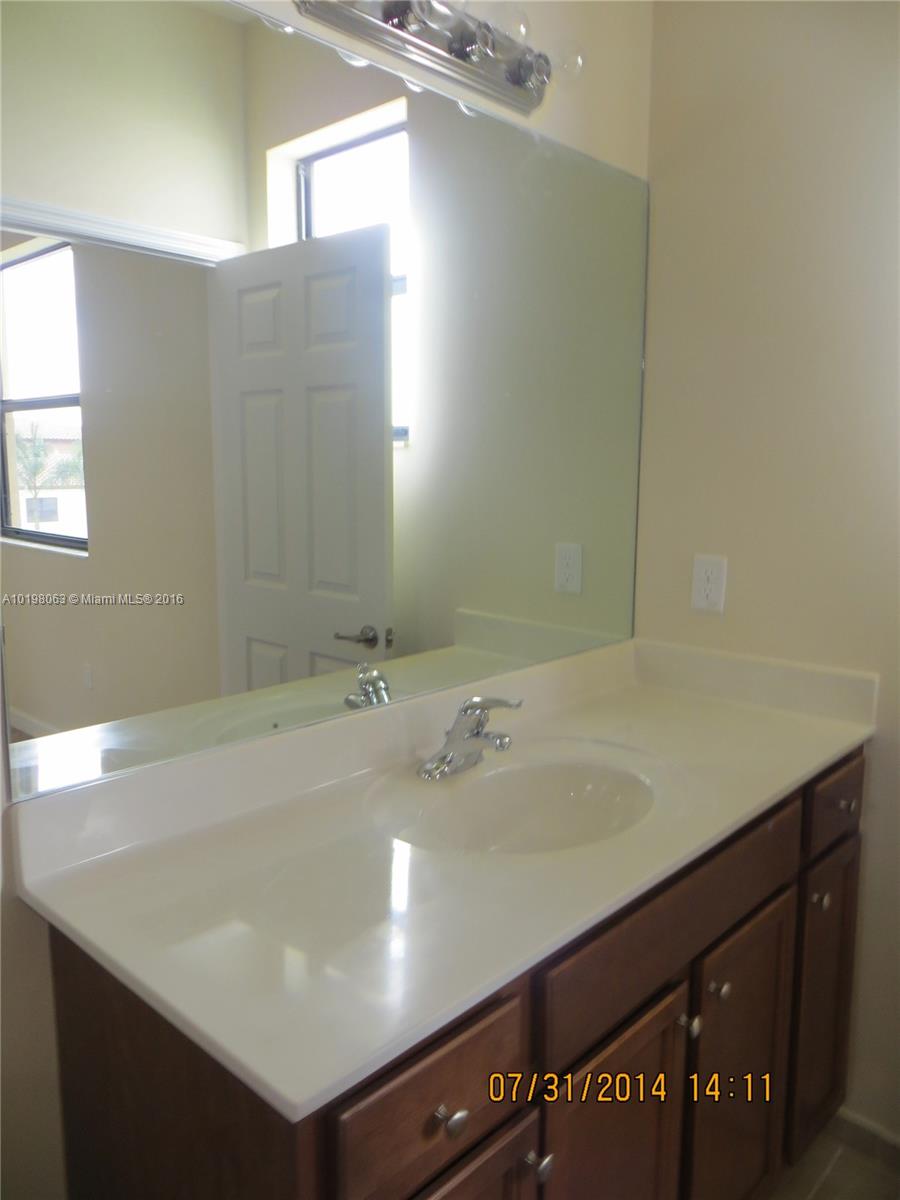ARAGON - Residential Lease